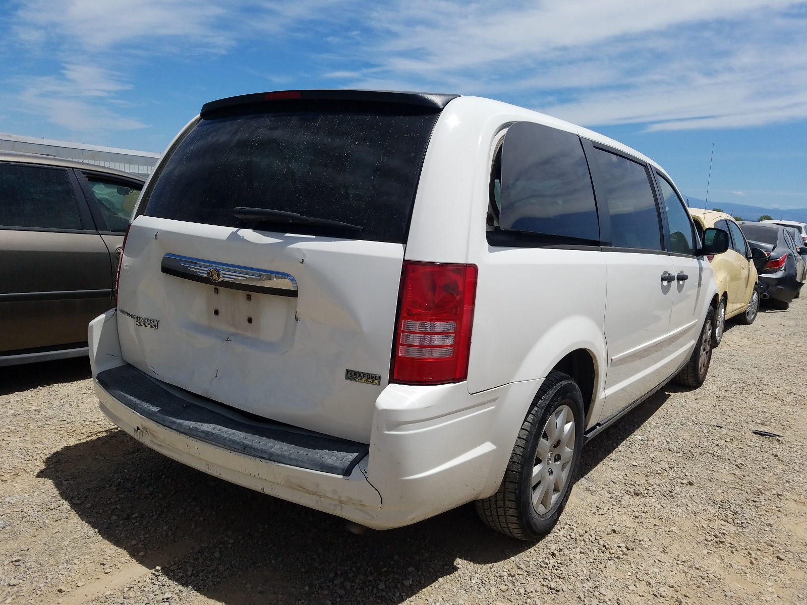 Photo 4 from auction – 2008 CHRYSLER TOWN & COU with VIN 2A8HR44HX8R816627