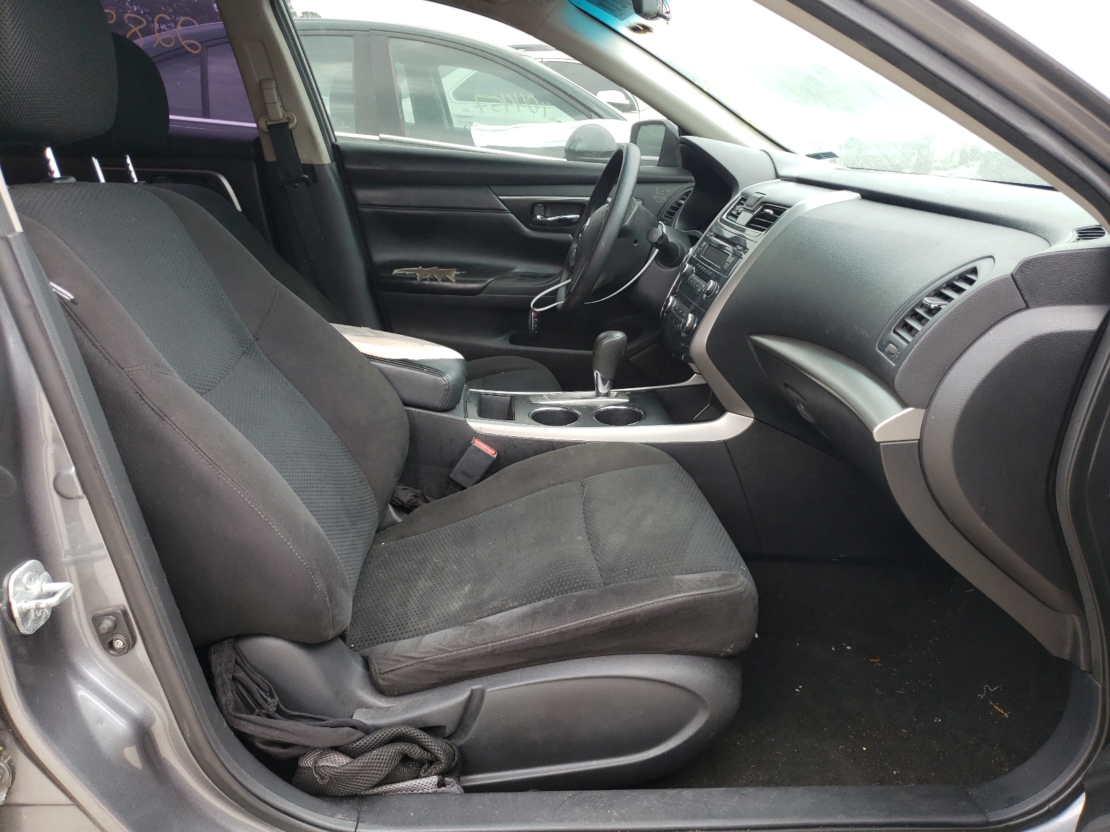 Photo 5 from auction – 2015 NISSAN ALTIMA 2.5 with VIN 1N4AL3APXFC476018