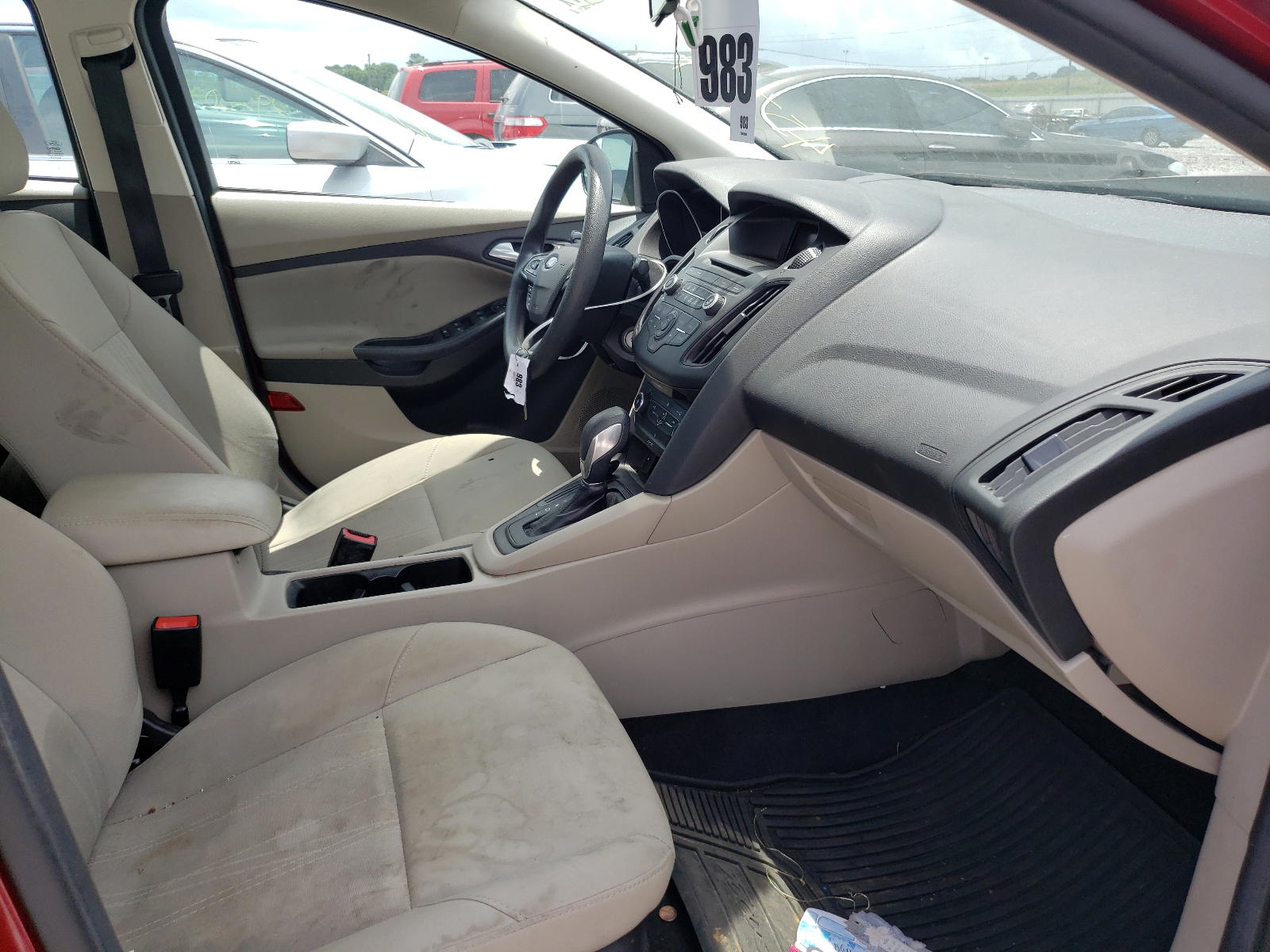 Photo 5 from auction – 2017 FORD FOCUS SE with VIN 1FADP3F27HL336316