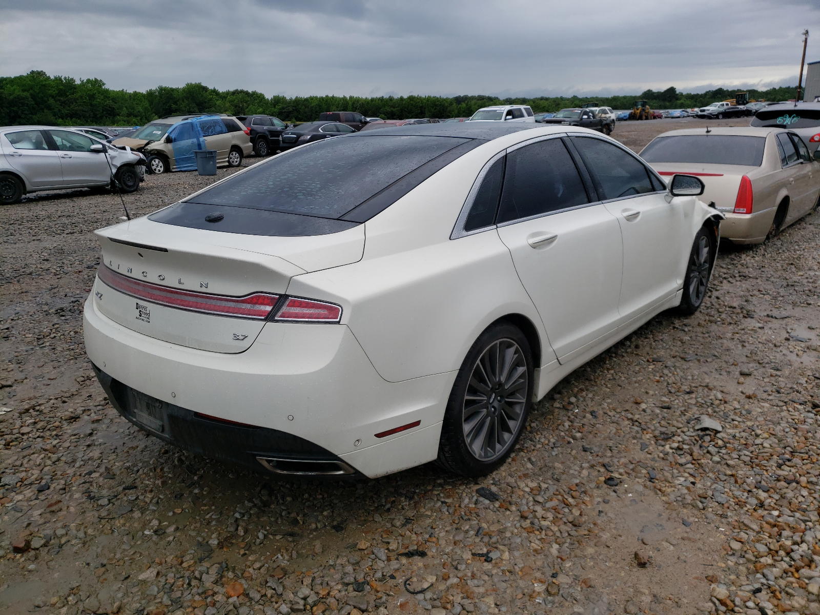 Photo 4 from auction – 2013 LINCOLN MKZ with VIN 3LN6L2GK3DR816688