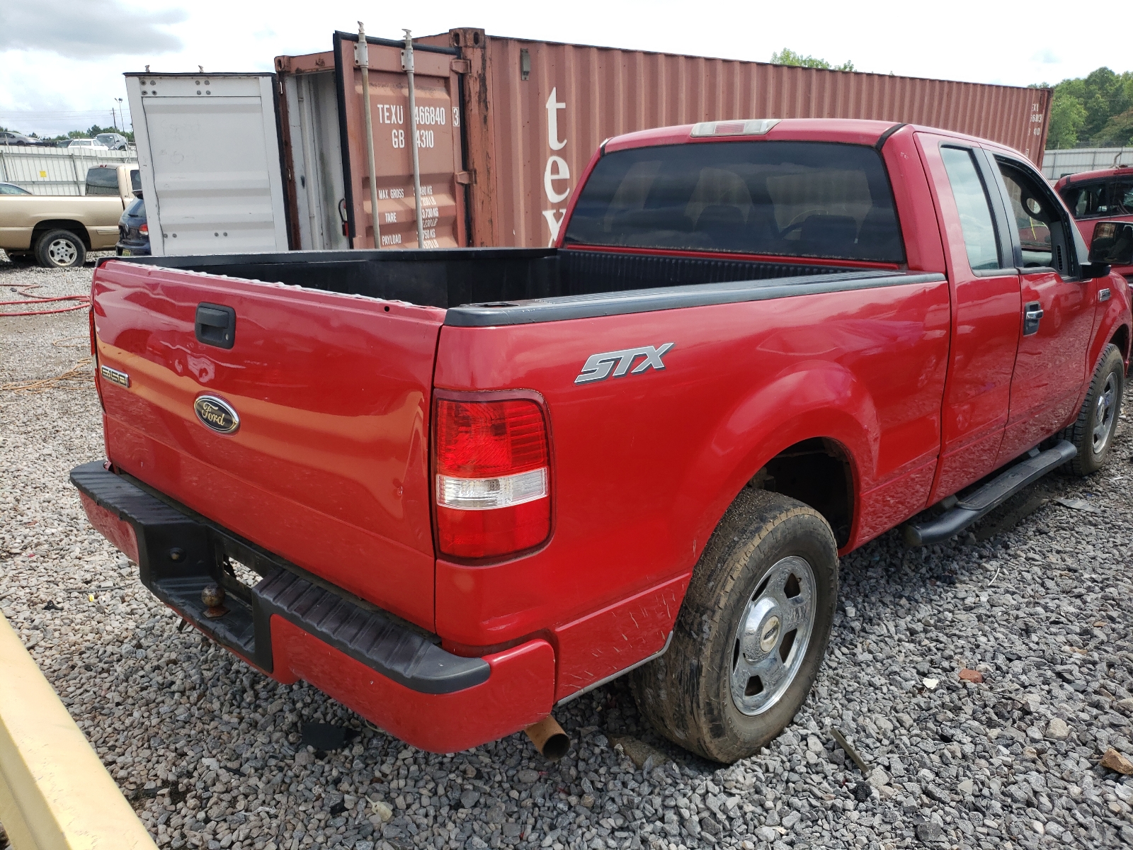 Photo 4 from auction – 2005 FORD F150 with VIN 1FTRX12W05NA31205