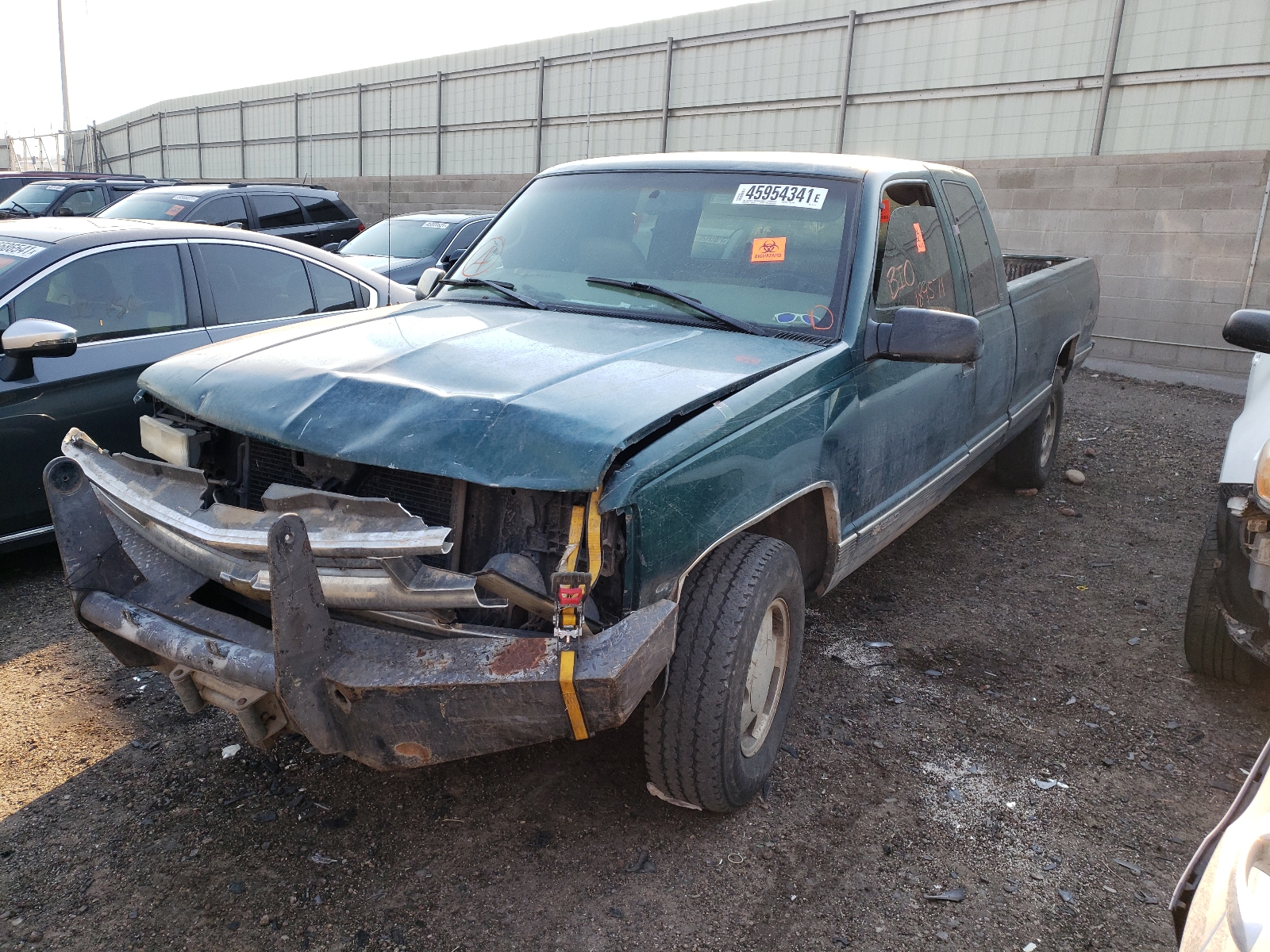 Photo 2 from auction – 1997 CHEVROLET 1500 with VIN 1GCEK19M8VE272141