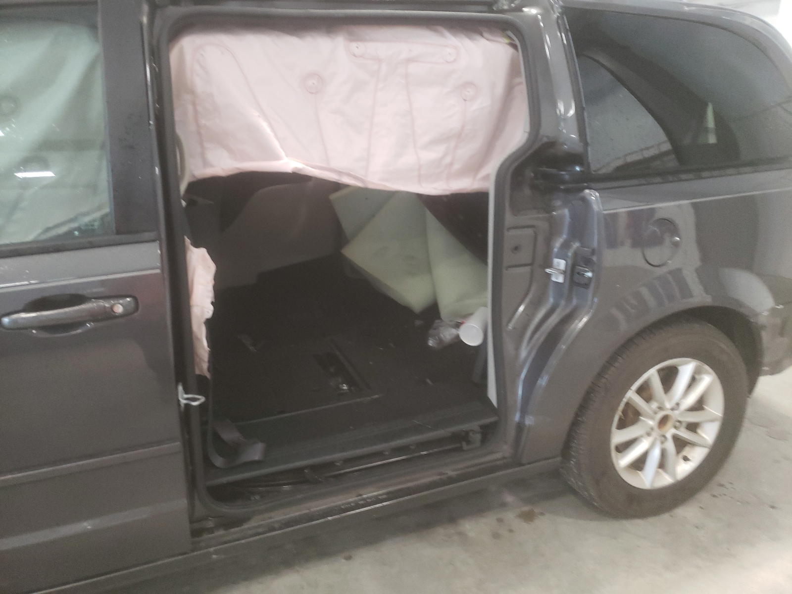 Photo 9 from auction – 2016 DODGE GRAND CARA with VIN 2C4RDGCG9GR134695