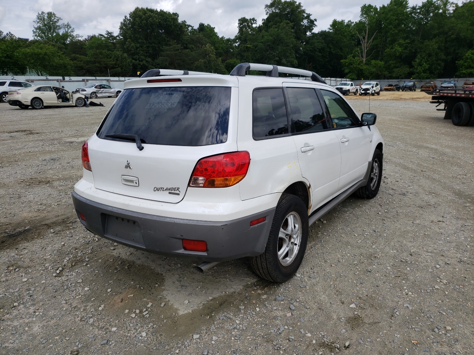 Photo 4 from auction – 2003 MITSUBISHI OUTLANDER with VIN JA4LZ31G23U053774