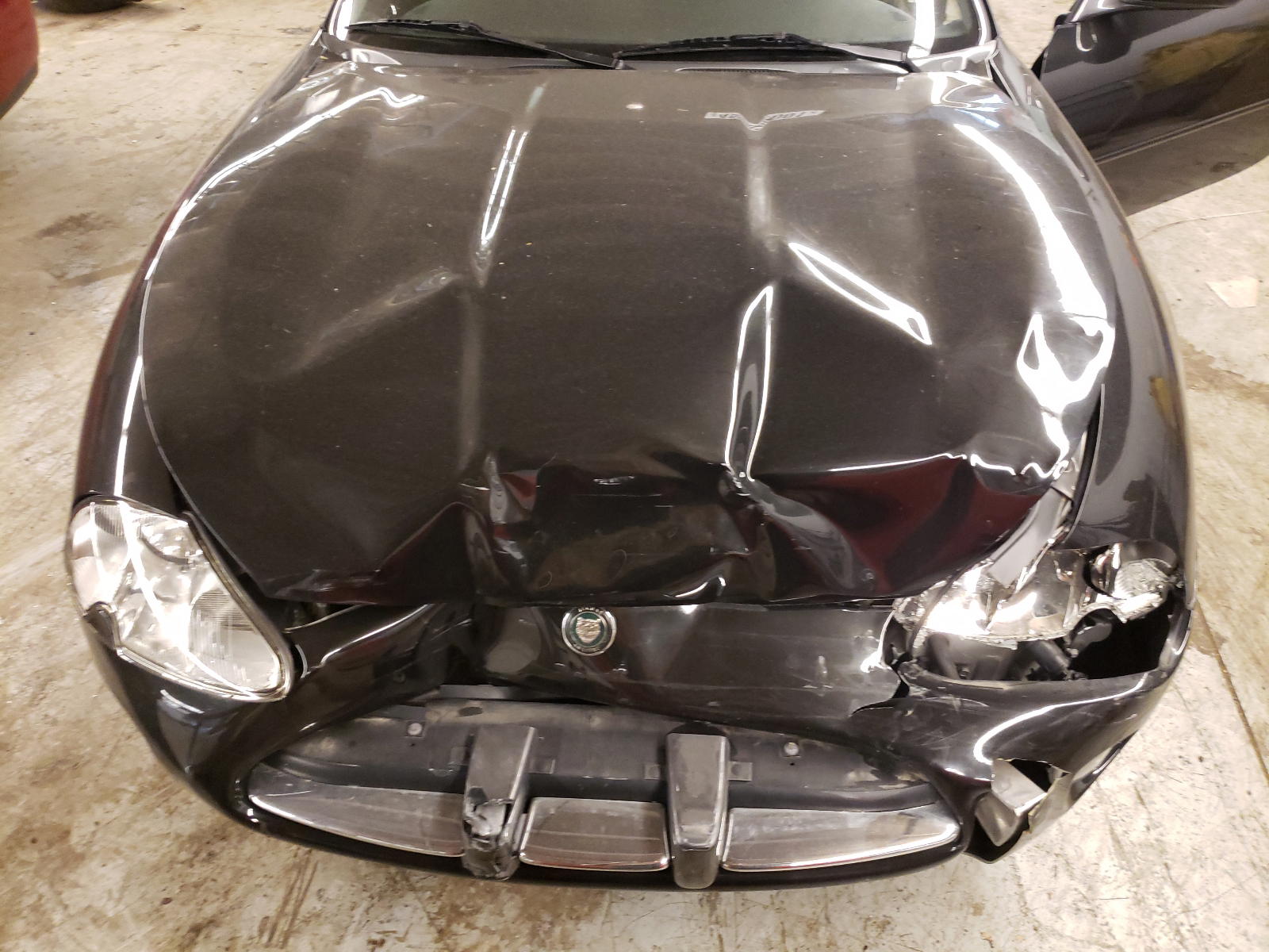 Photo 7 from auction – 2002 JAGUAR XK8 with VIN SAJDA42C82NA29107