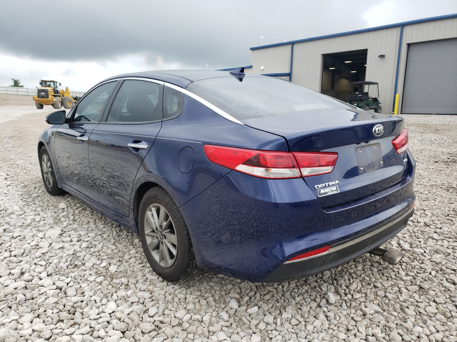 Photo 3 from auction – 2016 KIA OPTIMA LX with VIN 5XXGT4L11GG011972