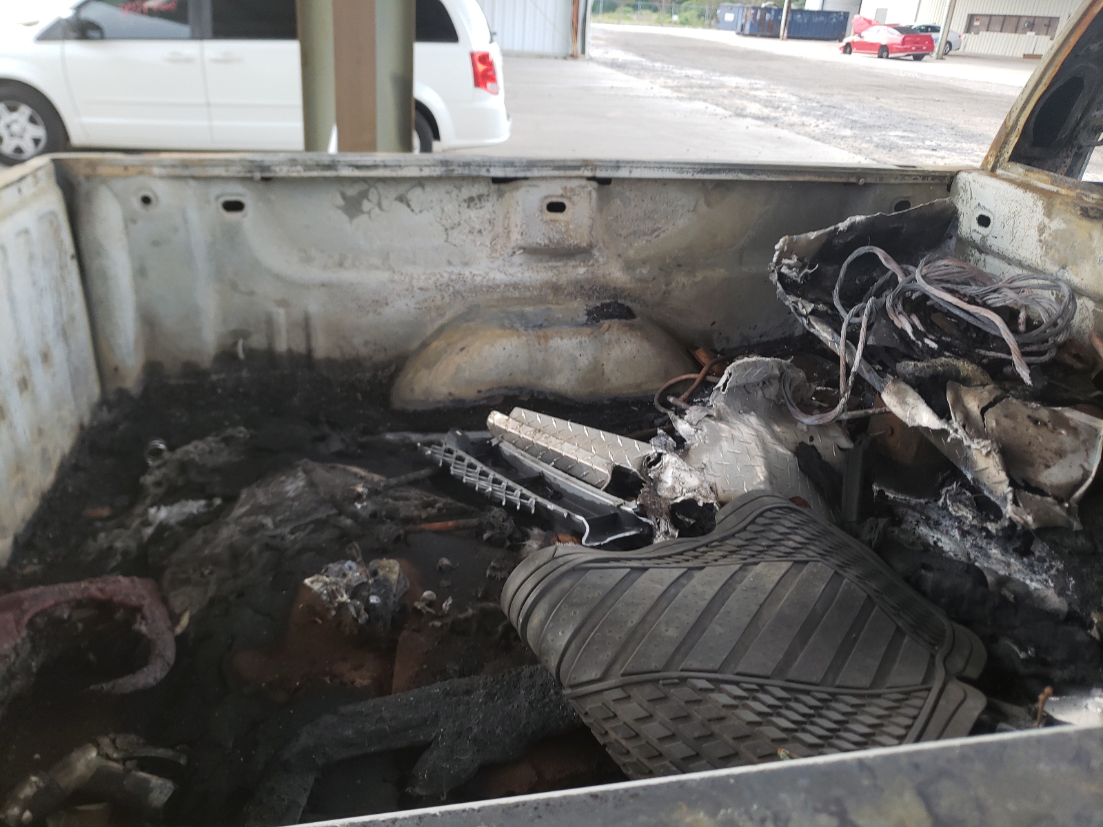 Photo 6 from auction – 2012 CHEVROLET SILVERADO with VIN 1GCNKPEX6CZ158082