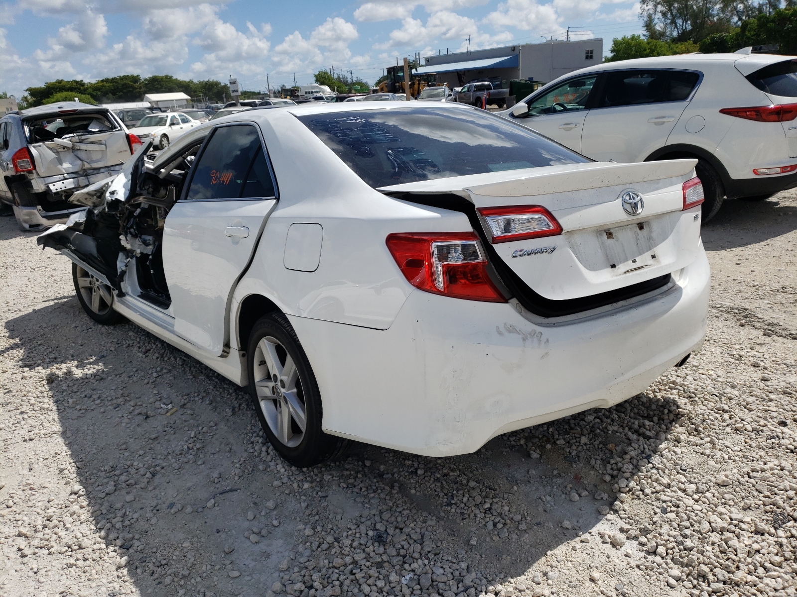 Photo 3 from auction – 2013 TOYOTA CAMRY L with VIN 4T1BF1FK6DU267949