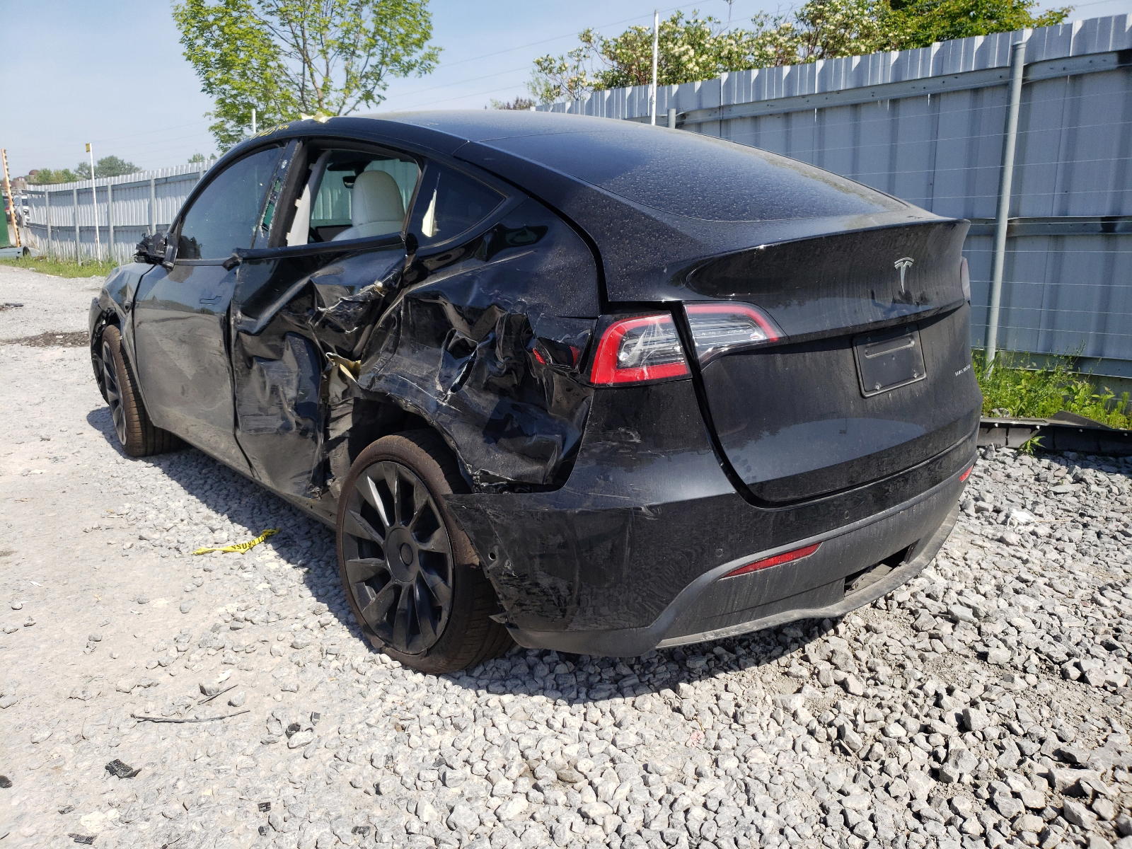 Photo 3 from auction – 2021 TESLA MODEL Y with VIN 5YJYGDEE0MF081177