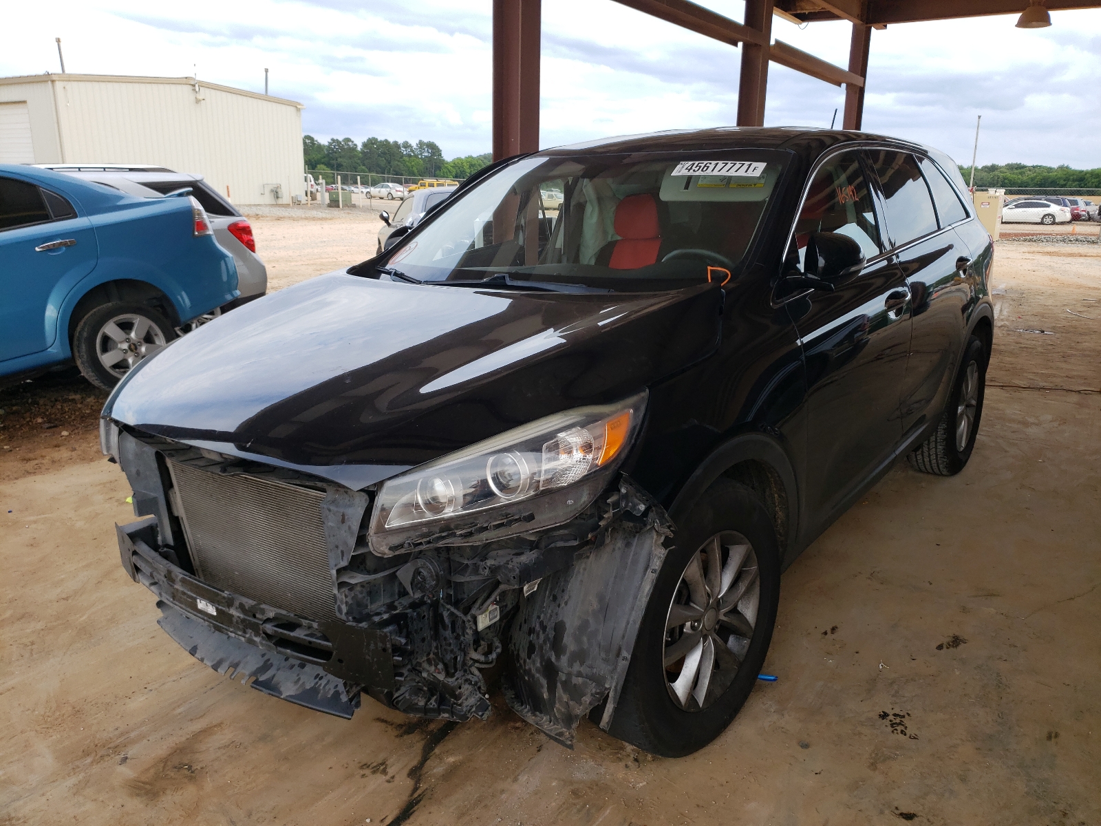 Photo 2 from auction – 2016 KIA SORENTO LX with VIN 5XYPG4A39GG028247