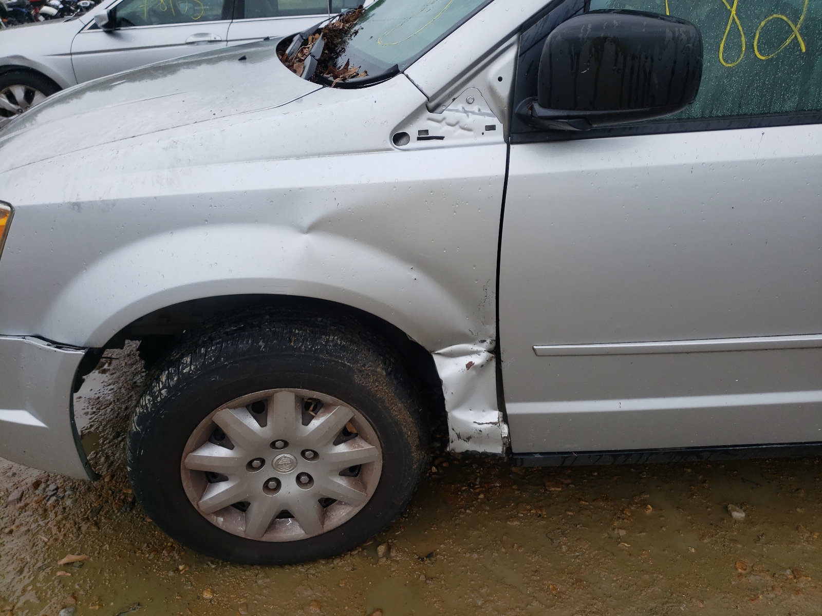 Photo 9 from auction – 2008 CHRYSLER TOWN & COU with VIN 2A8HR54P48R758186