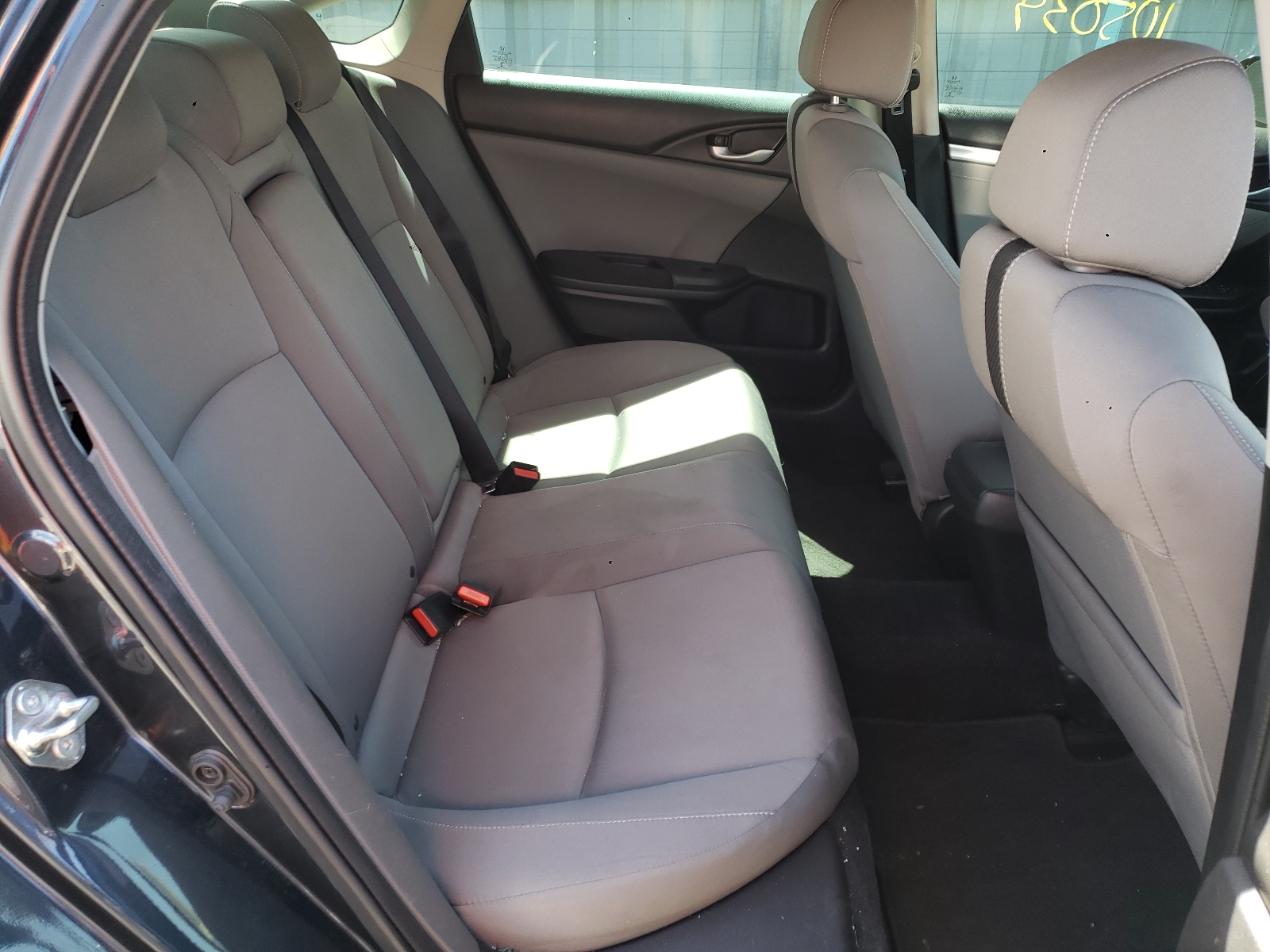 Photo 6 from auction – 2017 HONDA CIVIC EX with VIN 2HGFC1F38HH655055