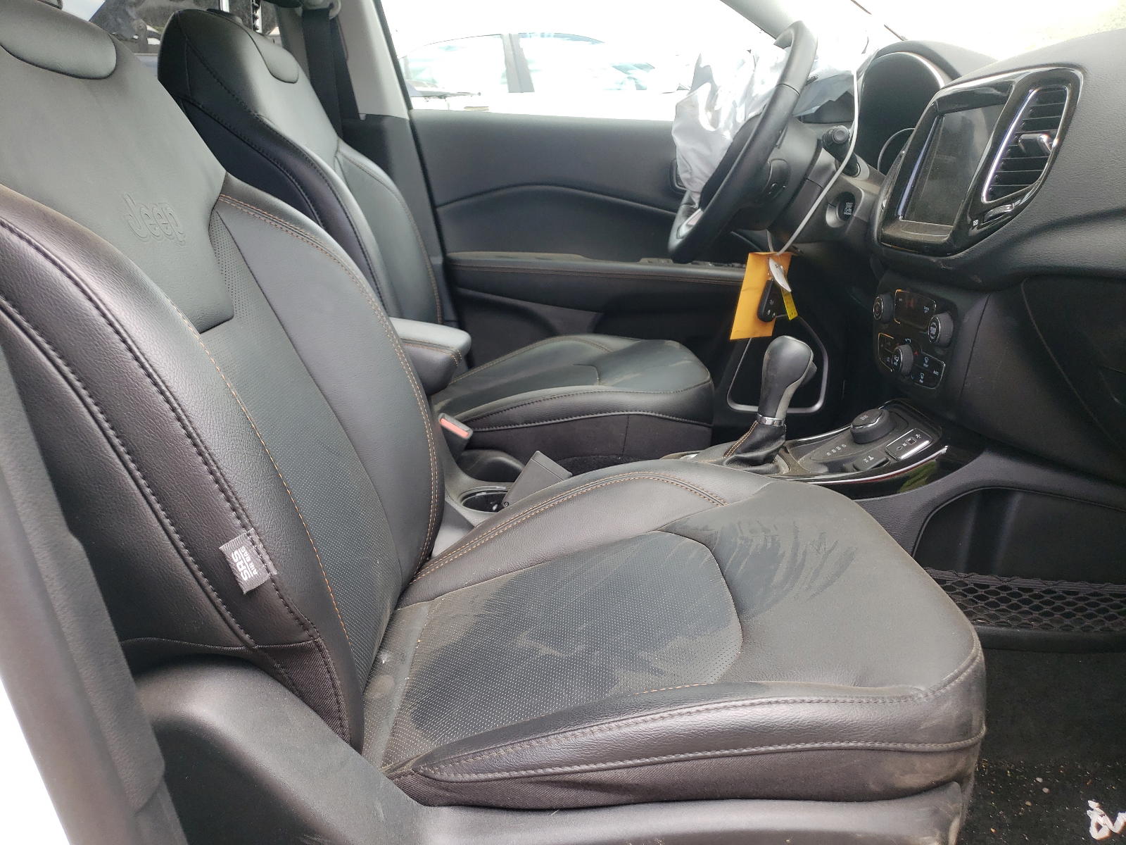 Photo 5 from auction – 2019 JEEP COMPASS LI with VIN 3C4NJDCB0KT840146