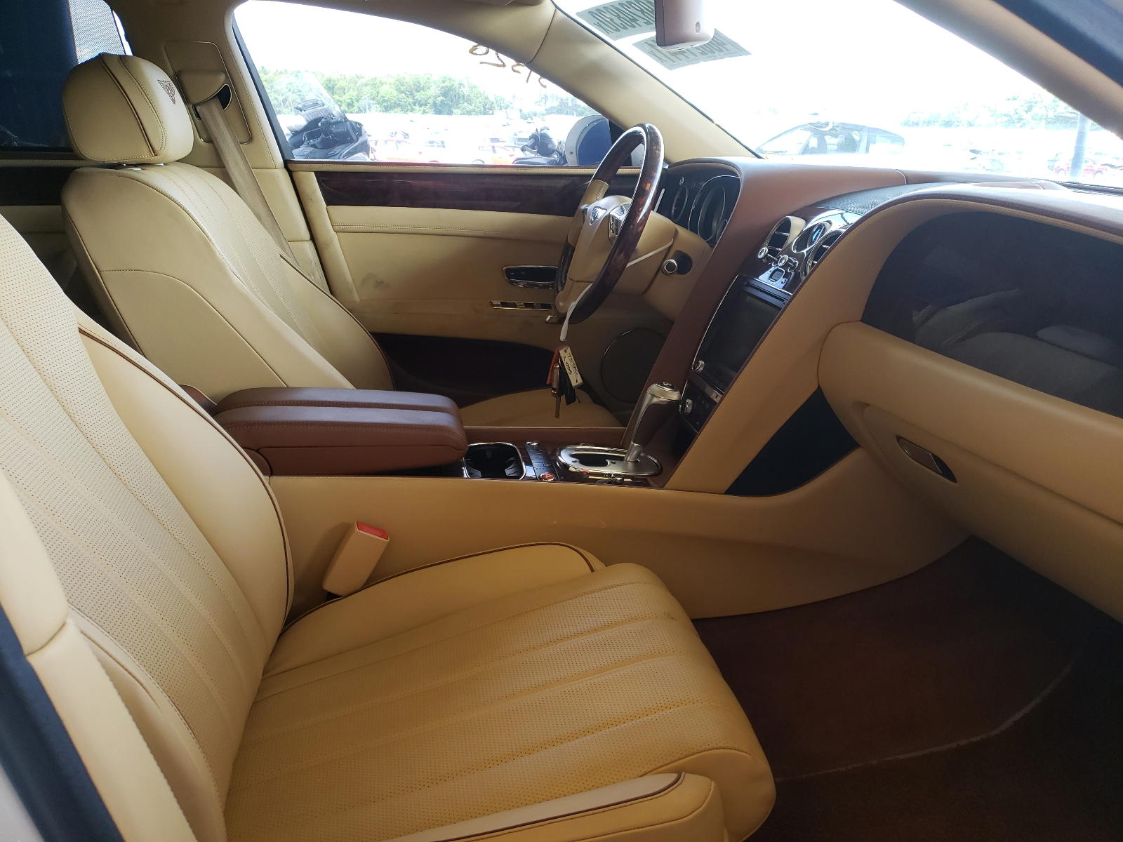 Photo 5 from auction – 2014 BENTLEY FLYING SPU with VIN SCBEC9ZA8EC089371