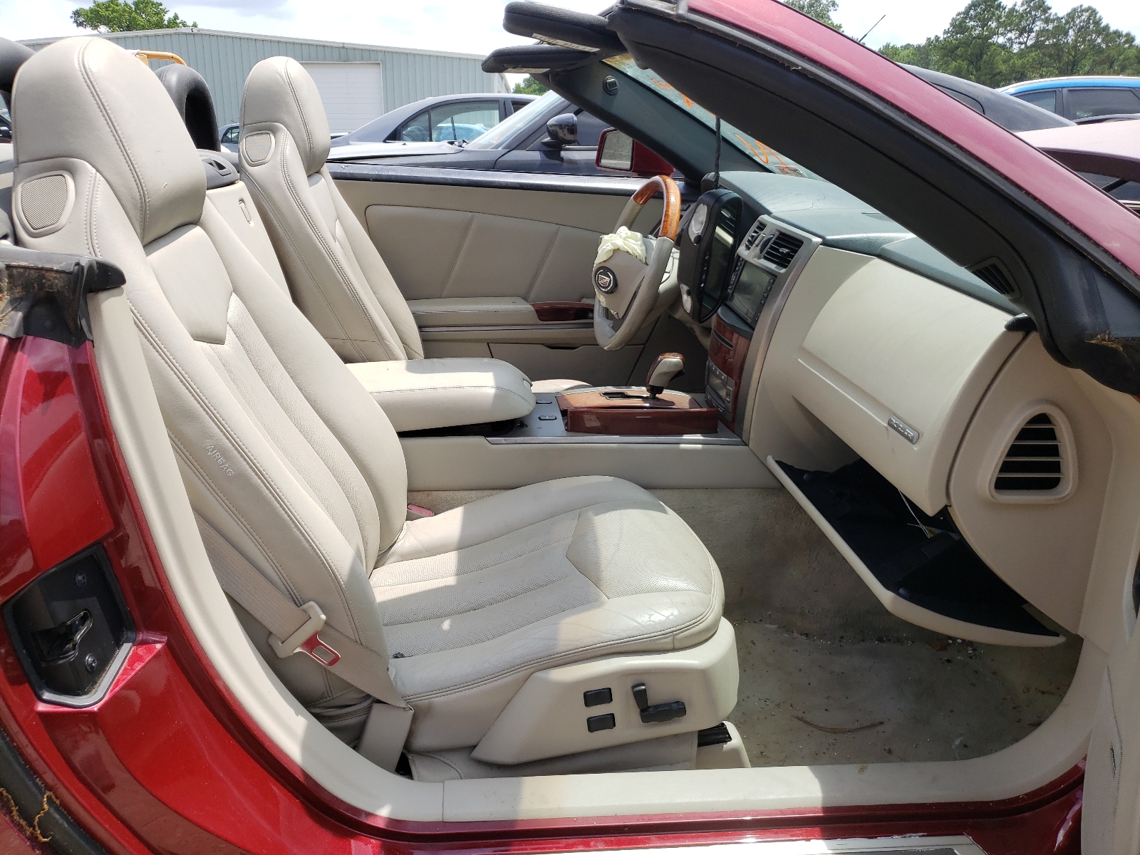 Photo 5 from auction – 2006 CADILLAC XLR with VIN 1G6YV36A865603640