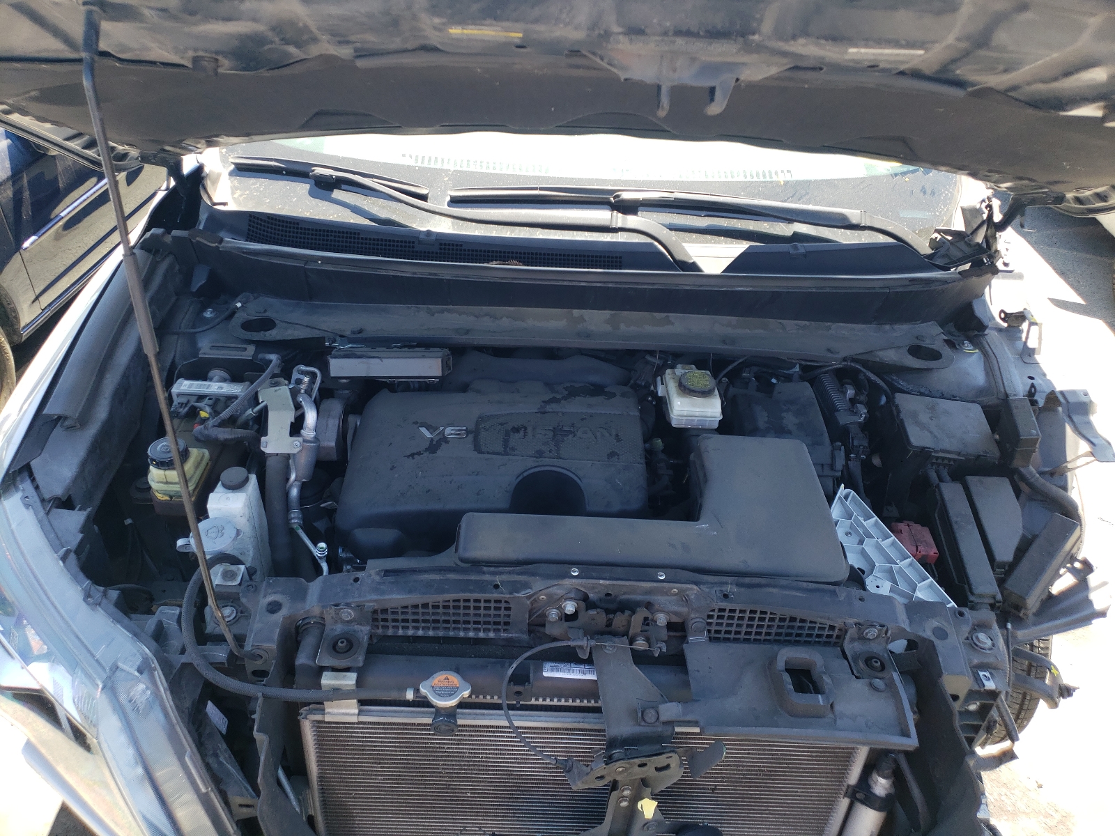 Photo 7 from auction – 2017 NISSAN PATHFINDER with VIN 5N1DR2MN1HC626820