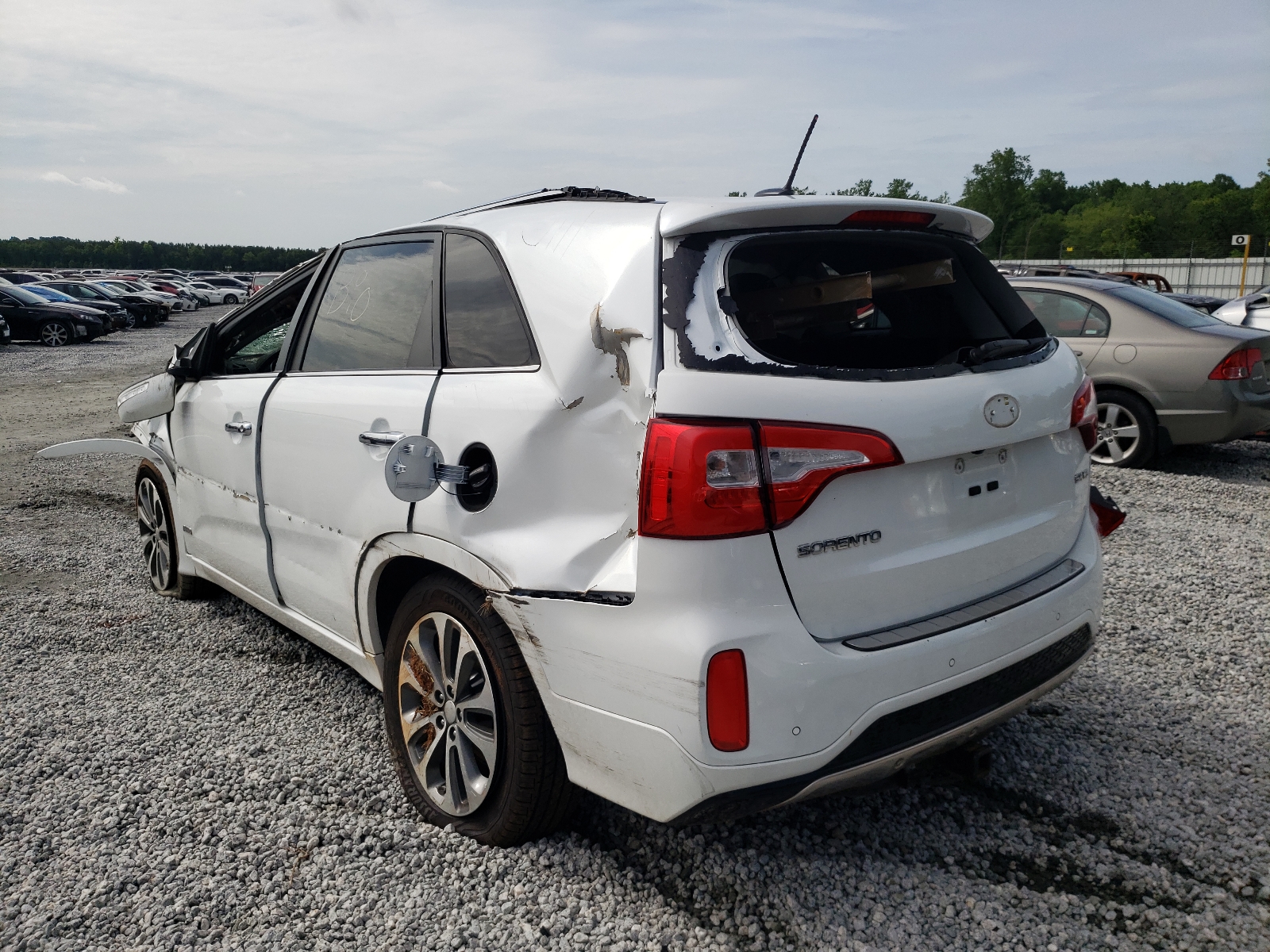 Photo 3 from auction – 2015 KIA SORENTO SX with VIN 5XYKWDA75FG659219