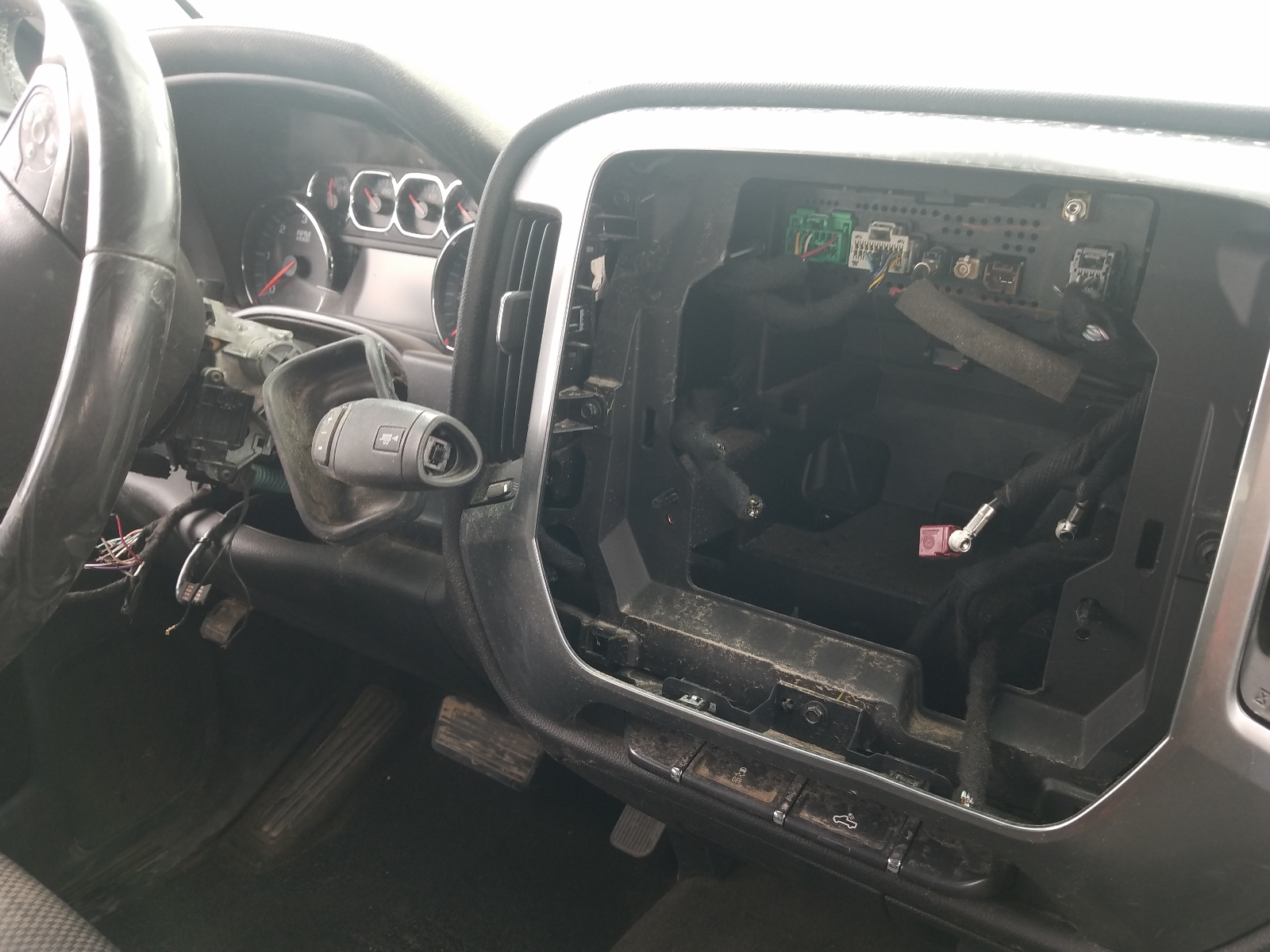 Photo 9 from auction – 2016 CHEVROLET SILVERADO with VIN 3GCPCREC7GG200781