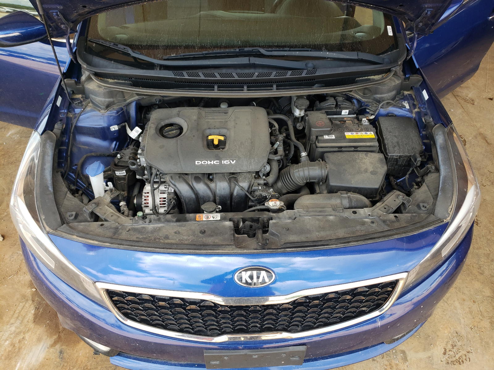 Photo 7 from auction – 2017 KIA FORTE LX with VIN 3KPFL4A78HE107174