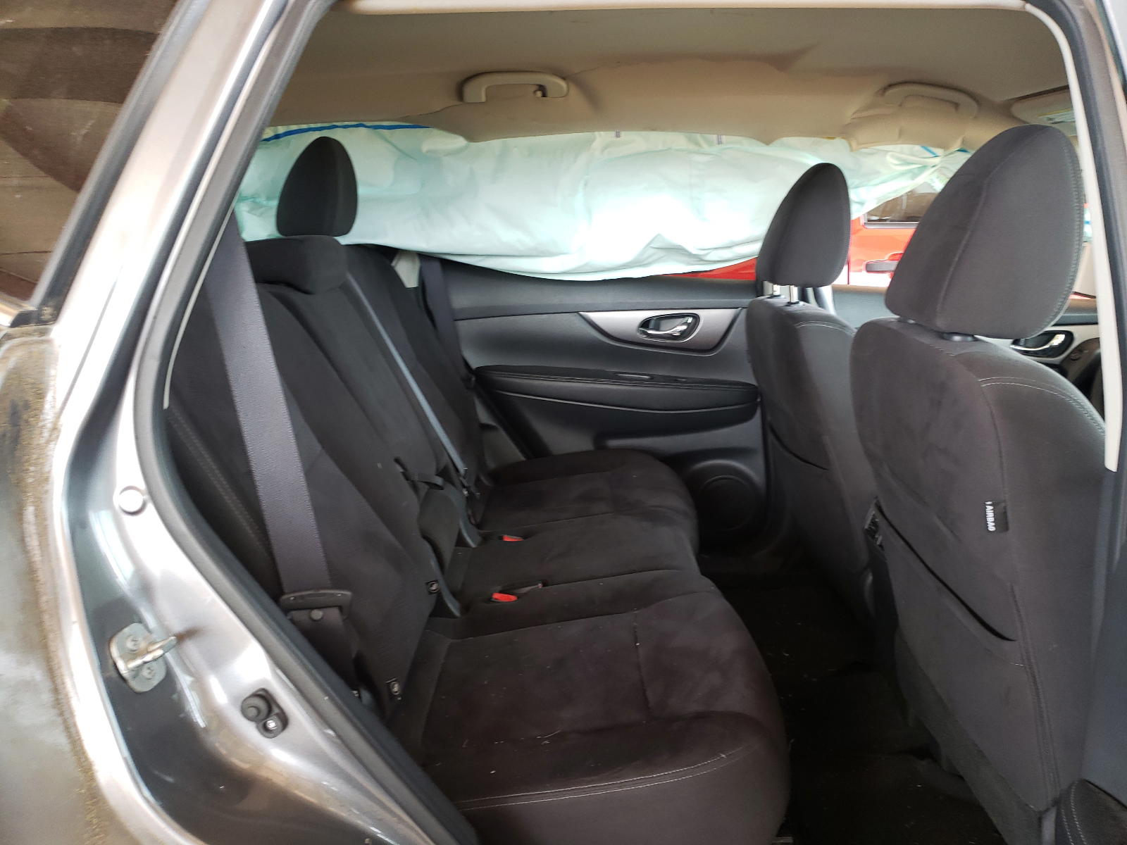 Photo 6 from auction – 2015 NISSAN ROGUE S with VIN KNMAT2MT9FP571420