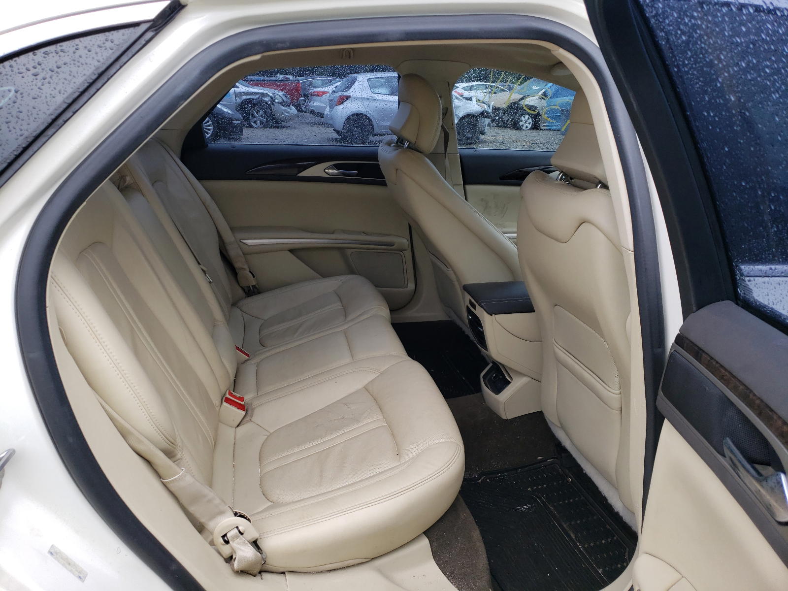 Photo 6 from auction – 2013 LINCOLN MKZ with VIN 3LN6L2GK3DR816688