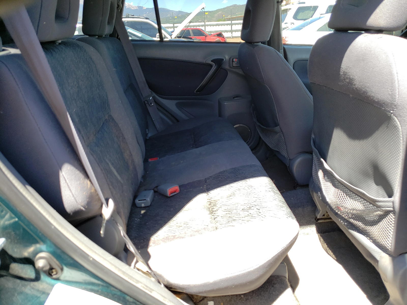 Photo 6 from auction – 2002 TOYOTA RAV4 with VIN JTEHH20V120169557