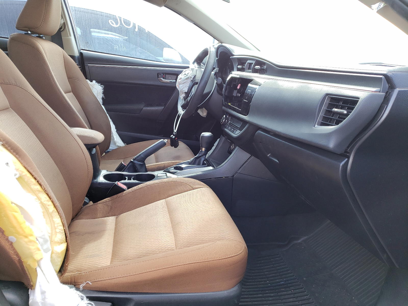 Photo 5 from auction – 2014 TOYOTA COROLLA L with VIN 2T1BURHEXEC091244