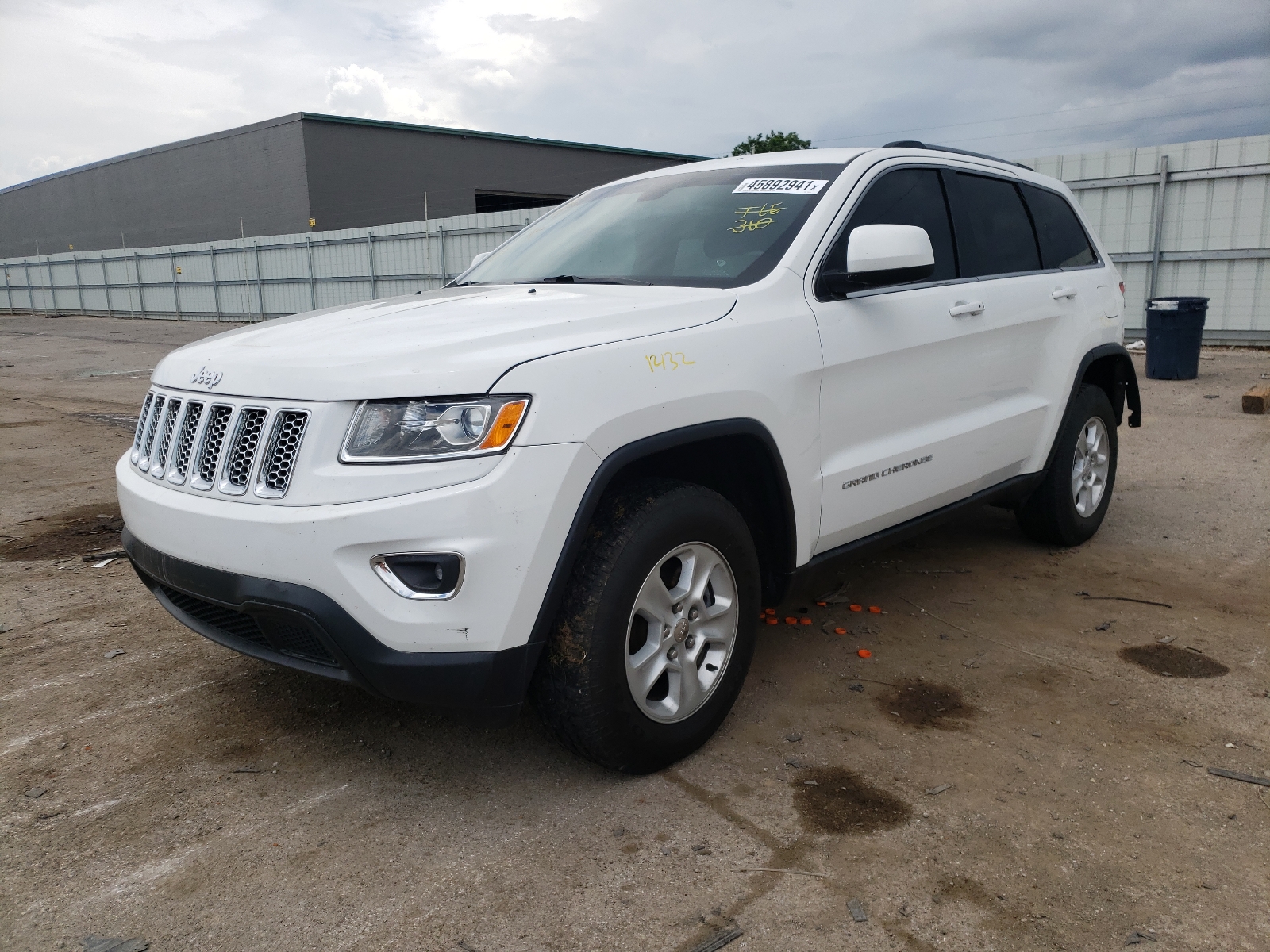 Photo 2 from auction – 2015 JEEP GRAND CHER with VIN 1C4RJFAG6FC795128