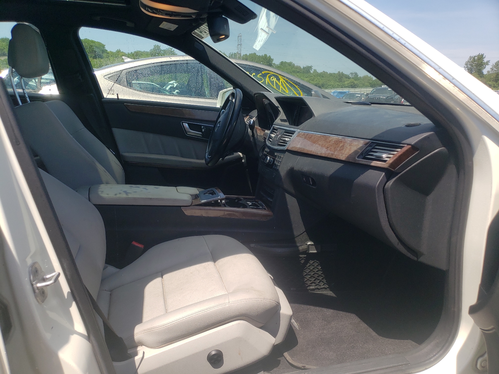 Photo 5 from auction – 2012 MERCEDES-BENZ E 350 4MAT with VIN WDDHF8JB2CA541782