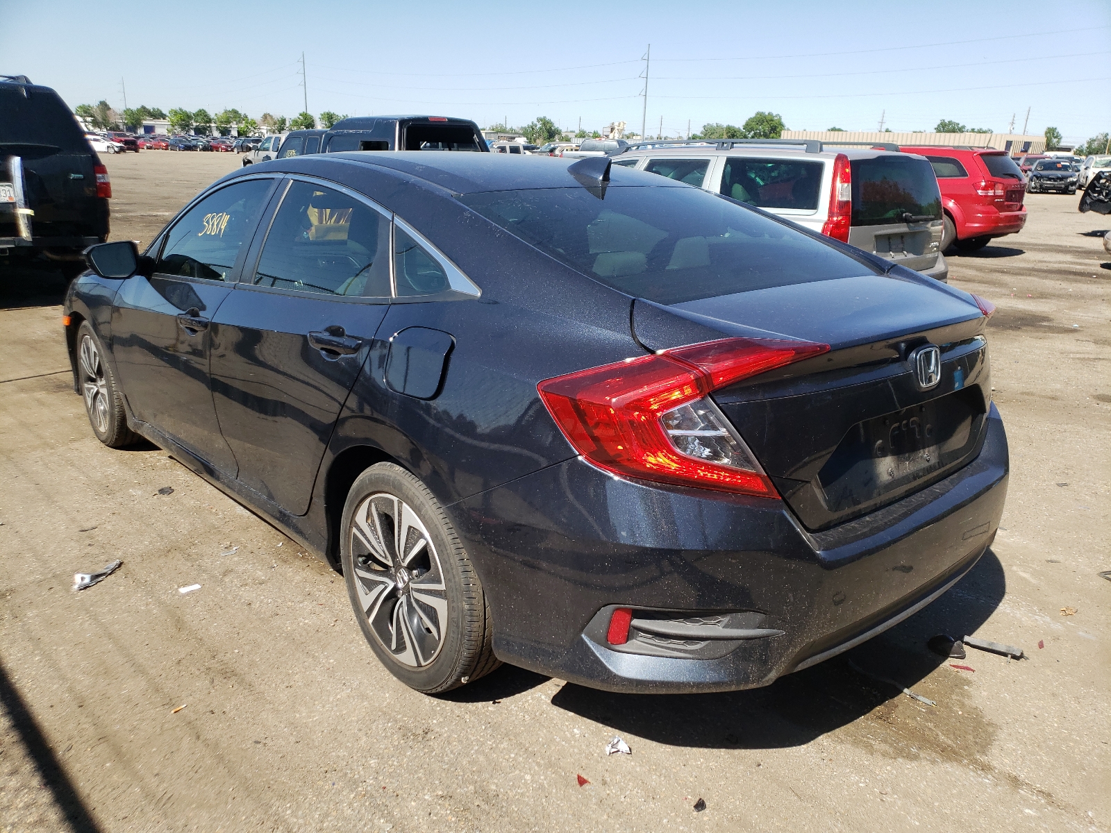 Photo 3 from auction – 2018 HONDA CIVIC EX with VIN JHMFC1F38JX018049
