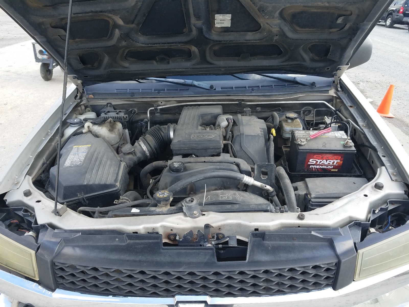 Photo 7 from auction – 2004 CHEVROLET COLORADO with VIN 1GCDS196448143601