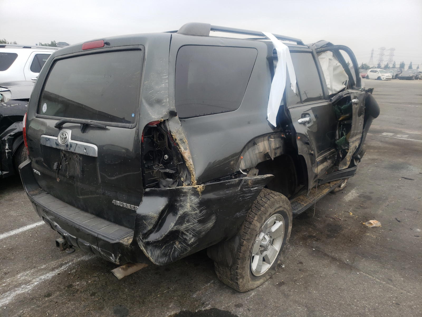 Photo 4 from auction – 2007 TOYOTA 4RUNNER SR with VIN JTEBU14R870114815