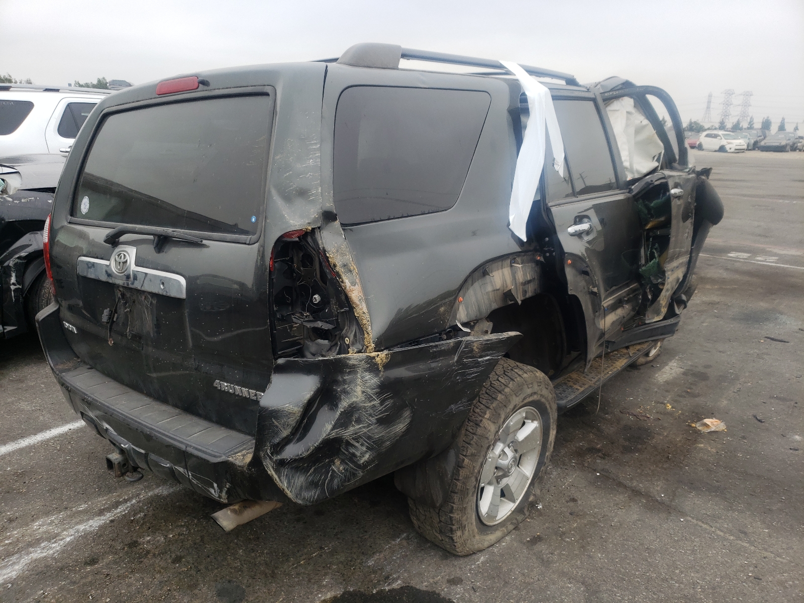 صورة رقم 4 من المزاد - 2007 TOYOTA 4RUNNER SR مع VIN JTEBU14R870114815