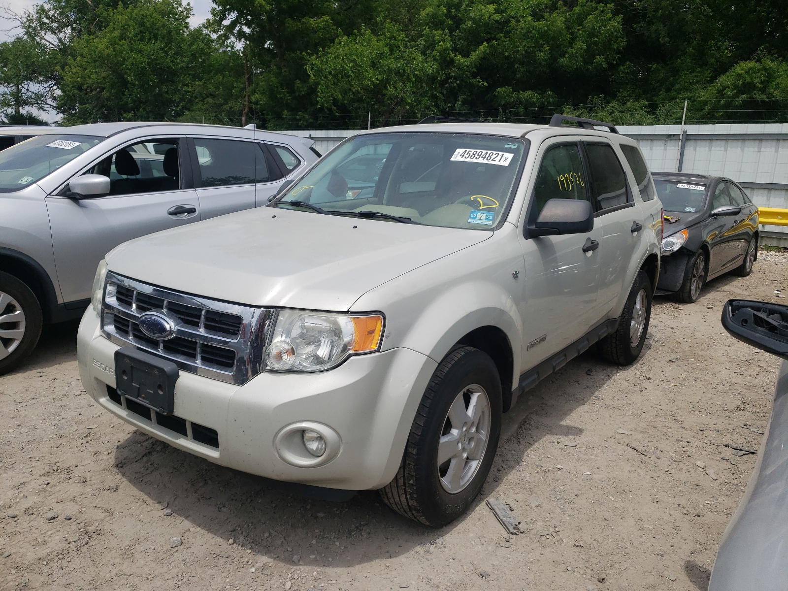 Photo 2 from auction – 2008 FORD ESCAPE XLT with VIN 1FMCU93128KD30776