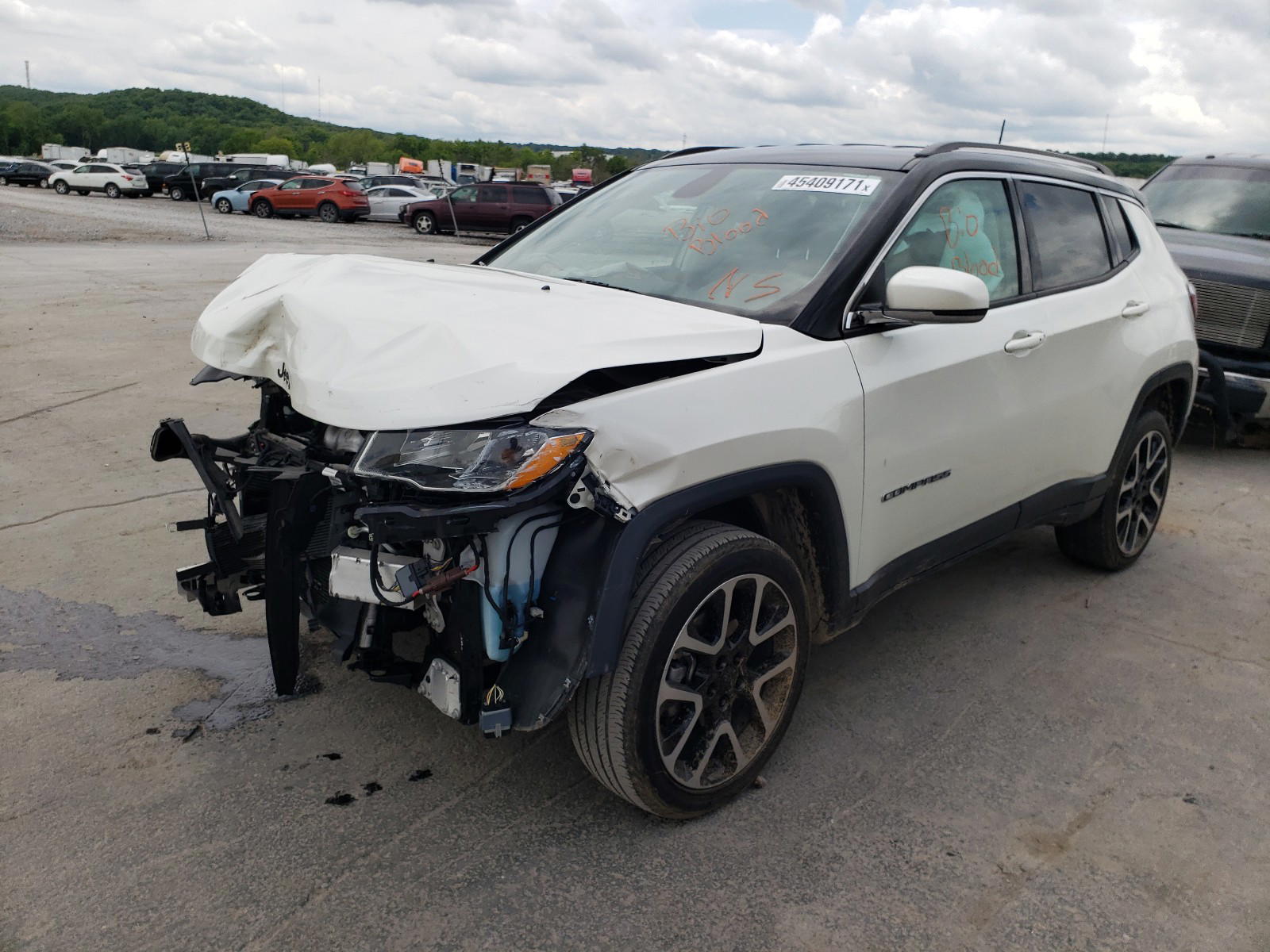 Photo 2 from auction – 2018 JEEP COMPASS LI with VIN 3C4NJDCB9JT245990
