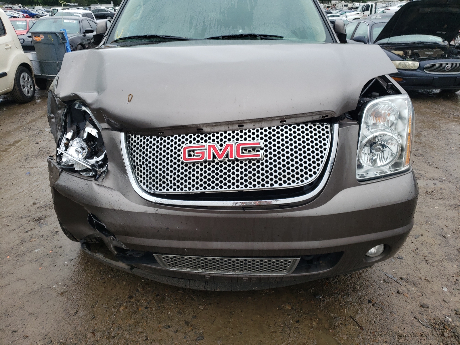 Photo 7 from auction – 2013 GMC YUKON XL D with VIN 1GKS2MEF6DR227822