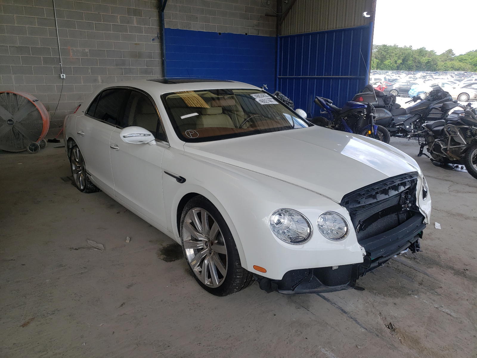 BENTLEY FLYING SPU 2014 with VIN SCBEC9ZA8EC089371 - Photo from auction