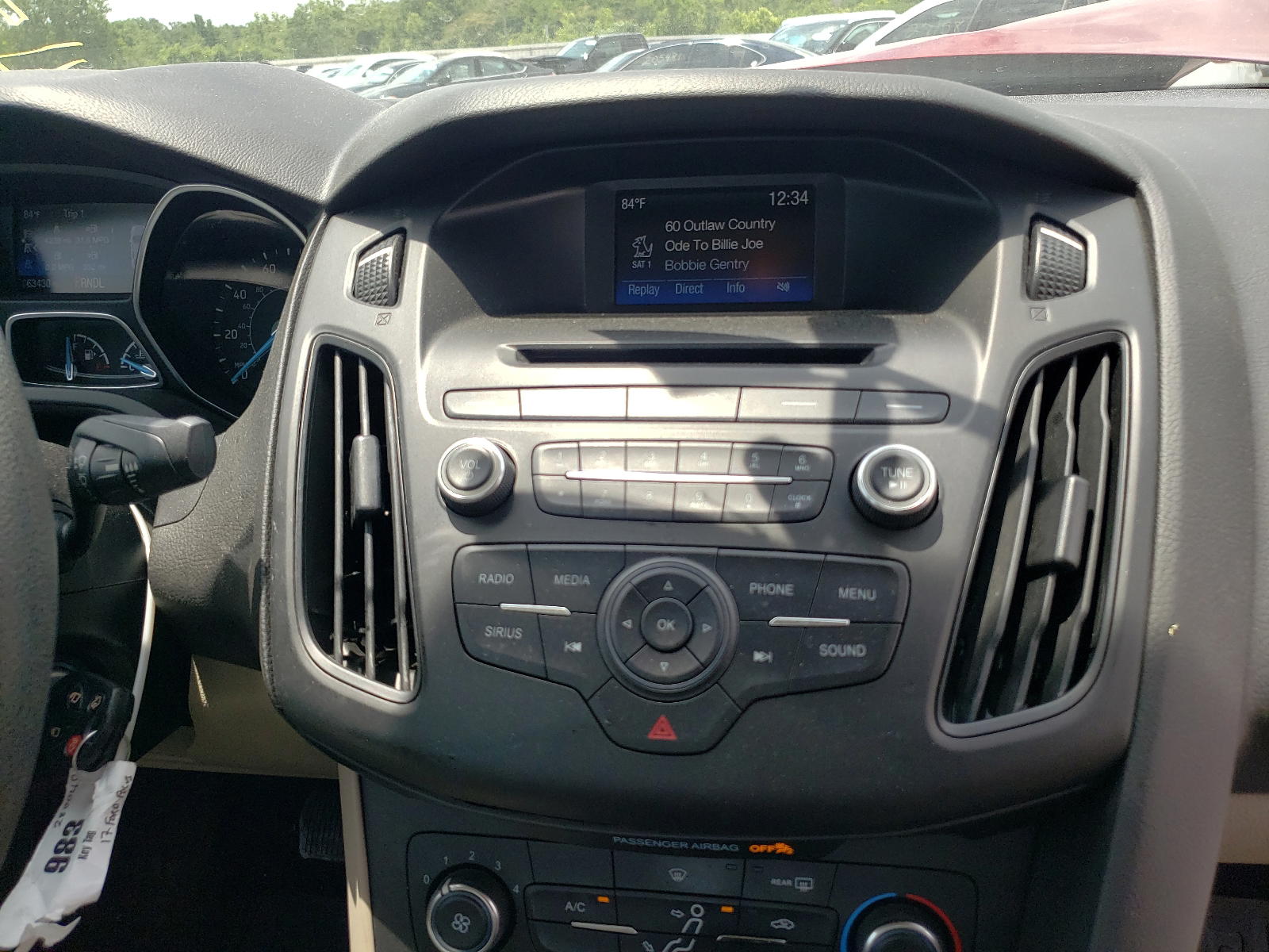 Photo 9 from auction – 2017 FORD FOCUS SE with VIN 1FADP3F27HL336316