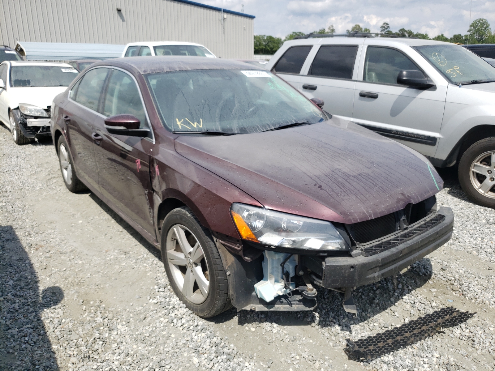 VOLKSWAGEN PASSAT SE 2014 with VIN 1VWBP7A33EC004665 - Photo from auction