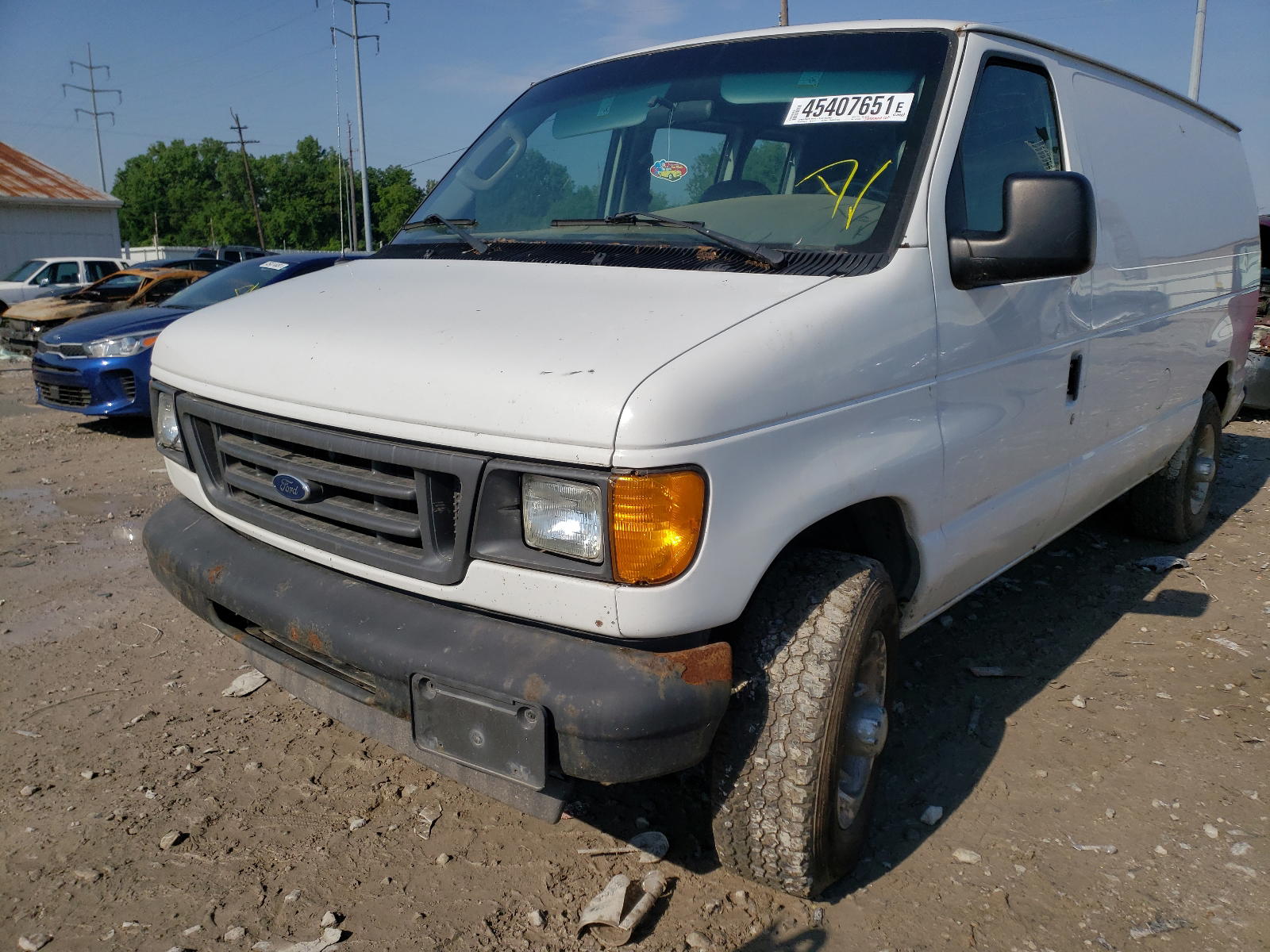 Photo 2 from auction – 2003 FORD ECONOLINE with VIN 1FTNE24L23HC03940