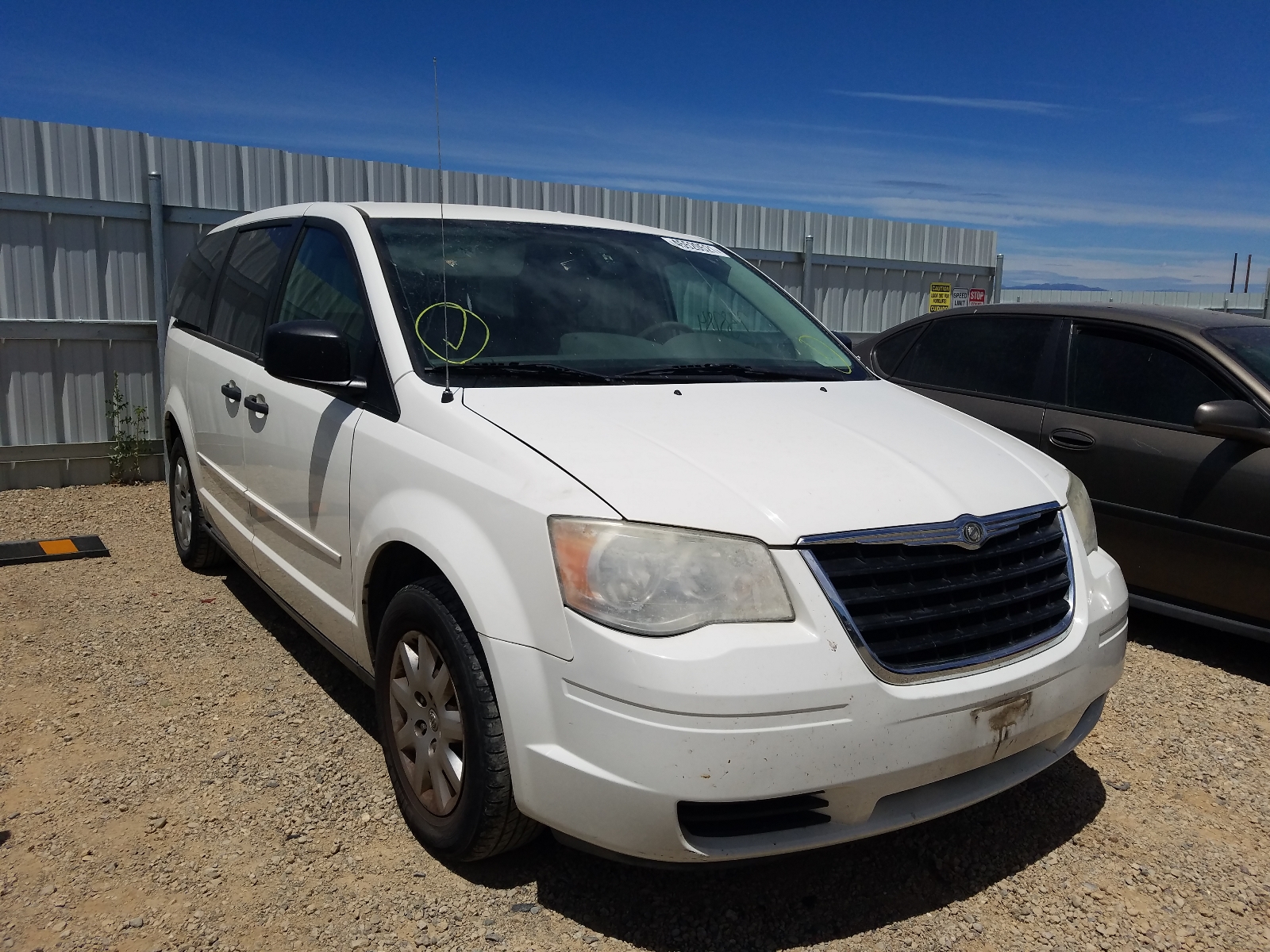 CHRYSLER TOWN & COU 2008 with VIN 2A8HR44HX8R816627 - Photo from auction