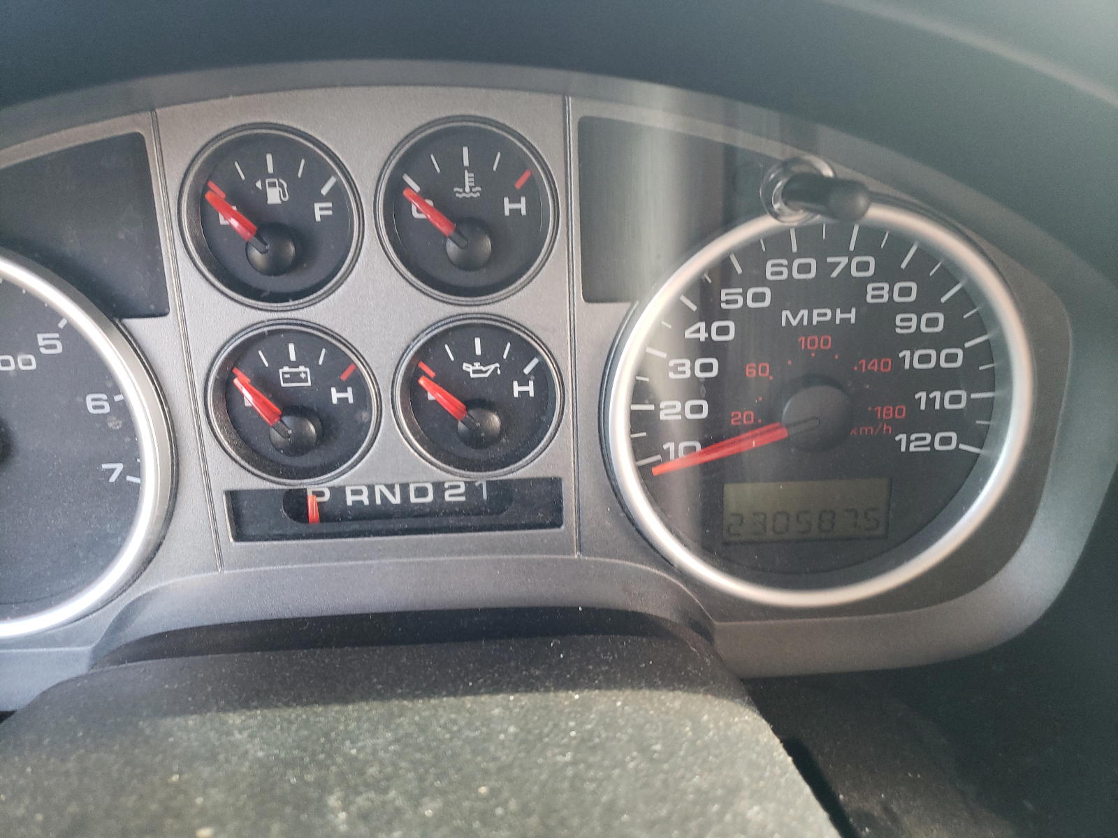 Photo 8 from auction – 2004 FORD F150 with VIN 1FTPX14534NC23714