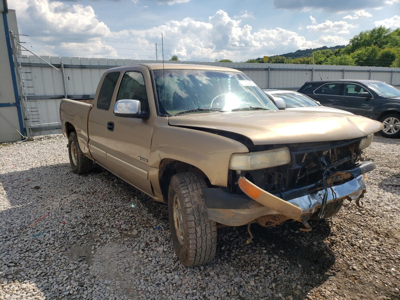 CHEVROLET SILVERADO 2000 with VIN 2GCEK19T4Y1208269 - Photo from auction