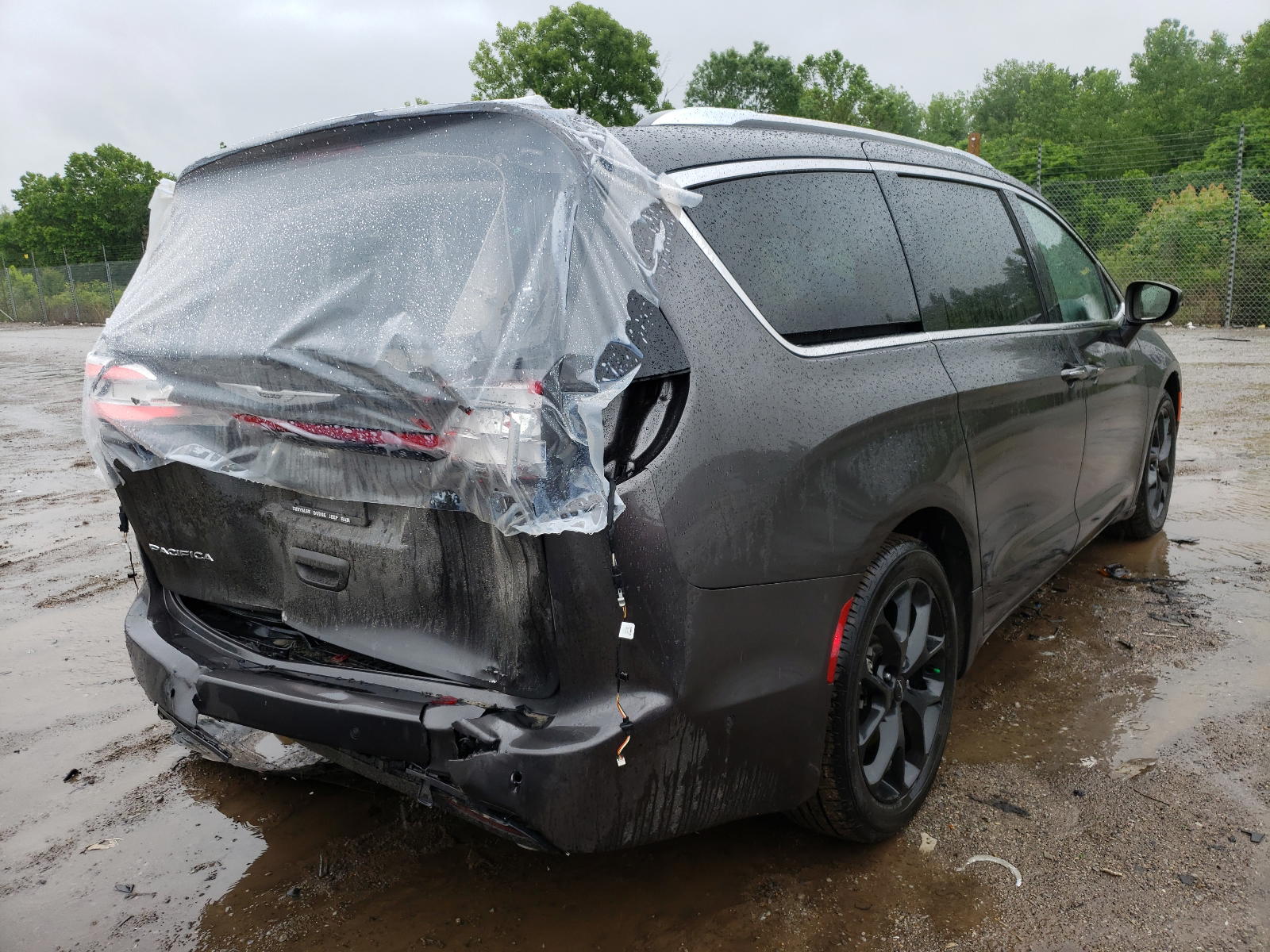 Photo 4 from auction – 2021 CHRYSLER PACIFICA L with VIN 2C4RC1BG4MR506909