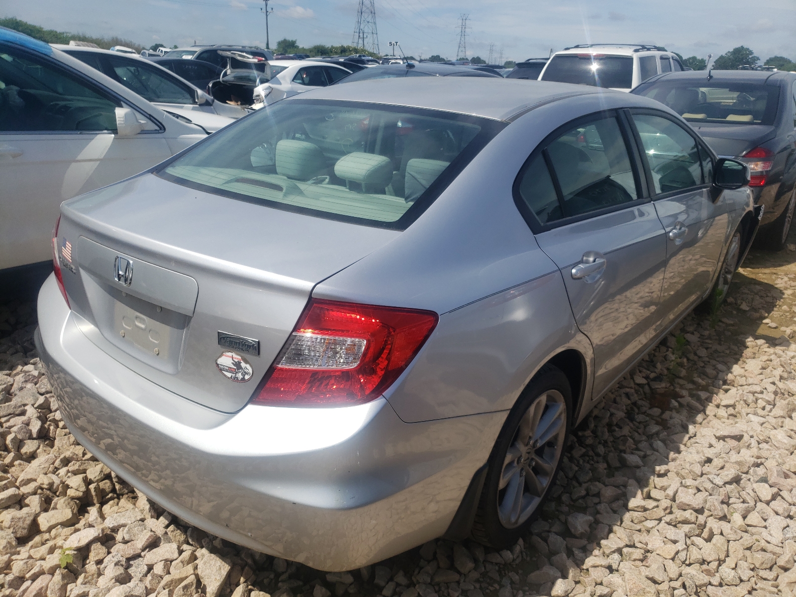 Photo 17 from auction – 2012 HONDA CIVIC LX with VIN 19XFB2F5XCE105837