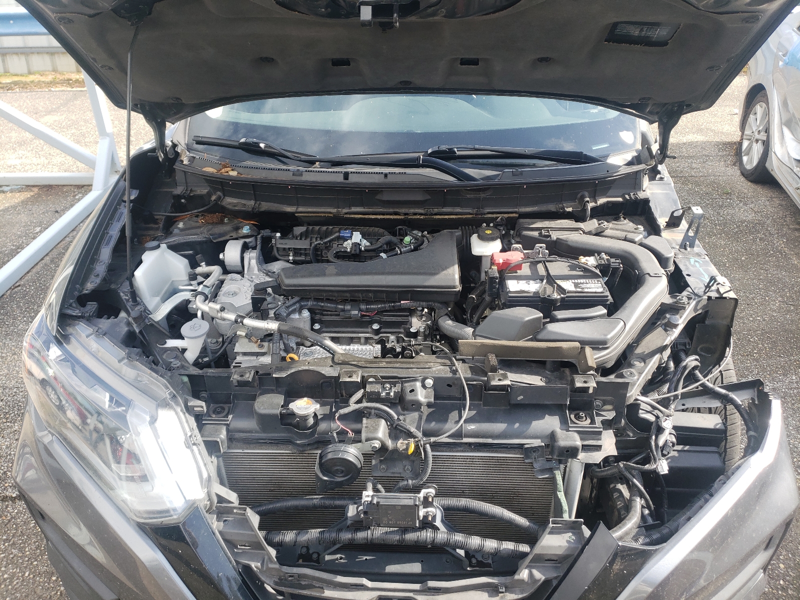 Photo 7 from auction – 2018 NISSAN ROGUE S with VIN 5N1AT2MT3JC700344