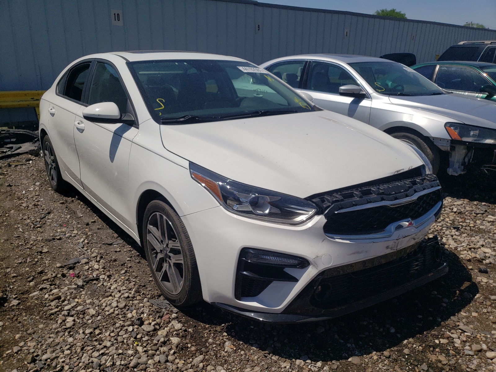 صورة رقم 1 من المزاد - 2019 KIA FORTE GT L مع VIN 3KPF34AD5KE018501