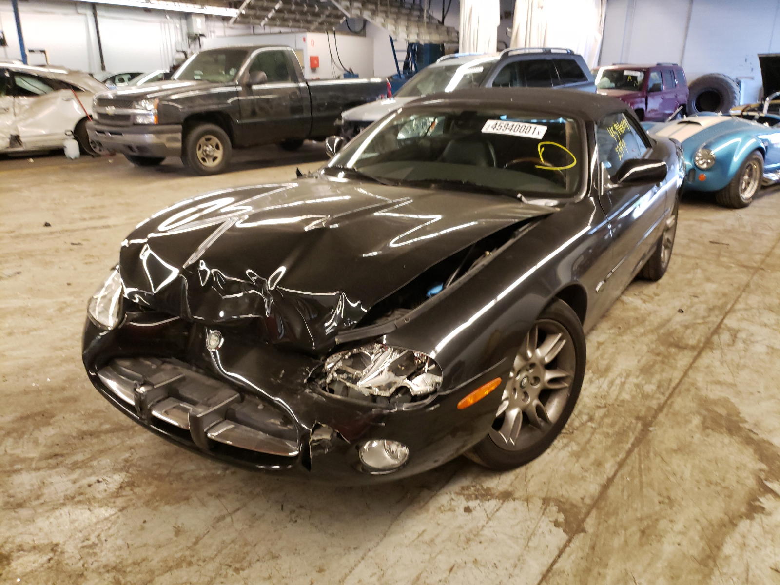 Photo 2 from auction – 2002 JAGUAR XK8 with VIN SAJDA42C82NA29107