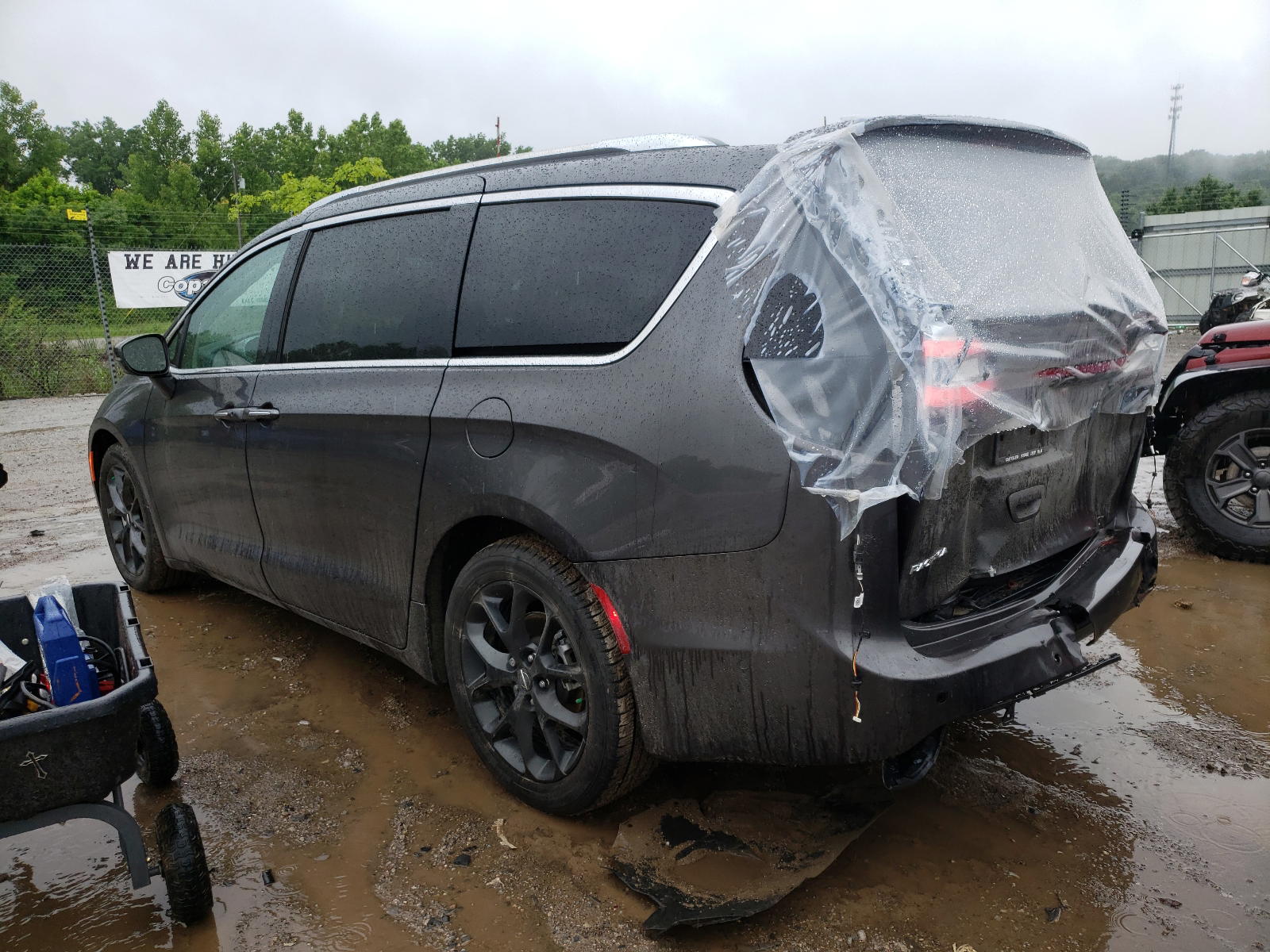 Photo 3 from auction – 2021 CHRYSLER PACIFICA L with VIN 2C4RC1BG4MR506909