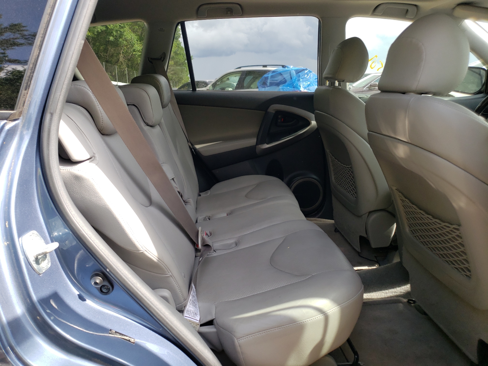 Photo 6 from auction – 2008 TOYOTA RAV4 LIMIT with VIN JTMBD31V786076929